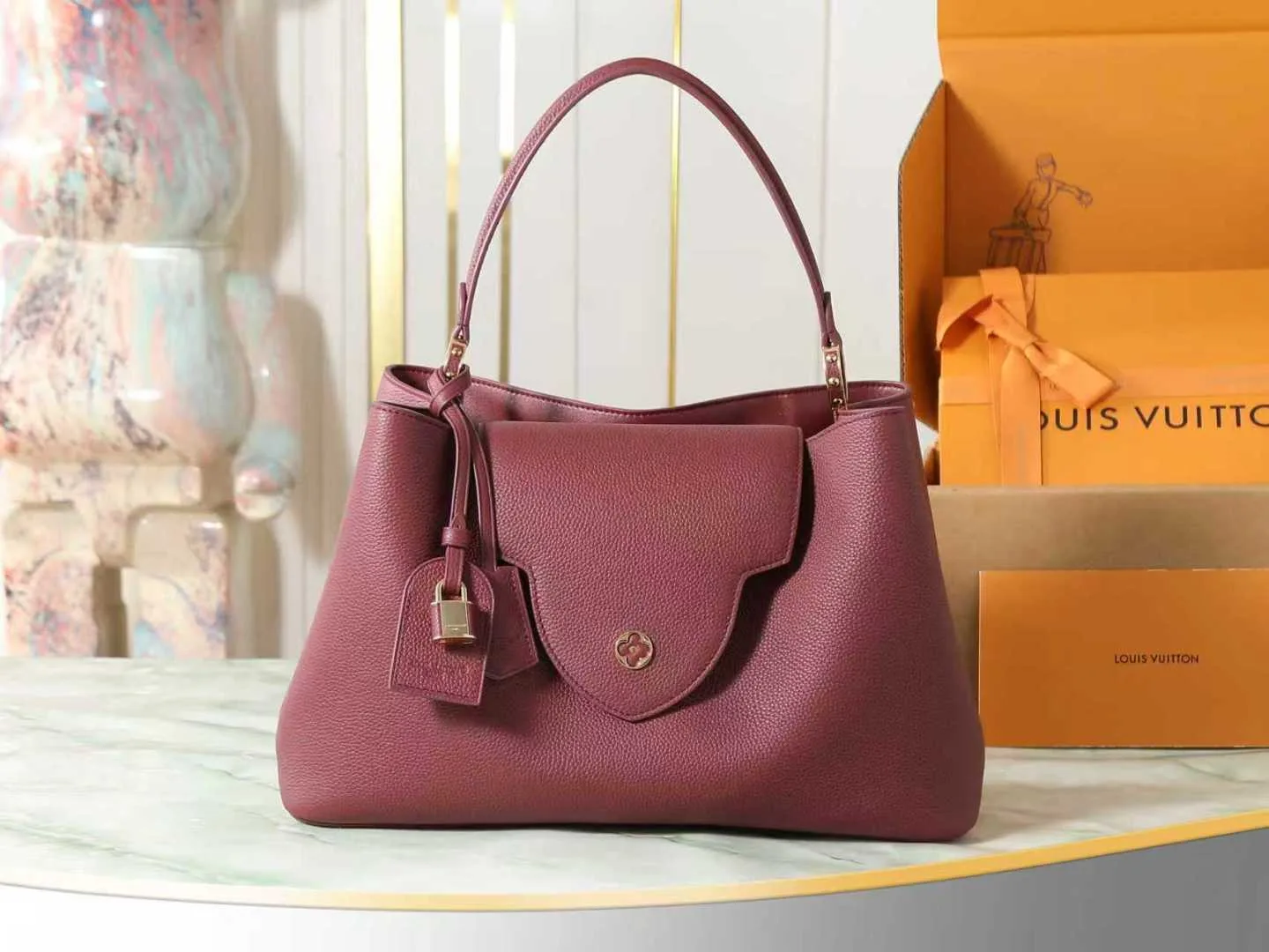 Louis Vuitton Burgundy Capucines Calfskin Top Handle Bag product photo from LabelPicks