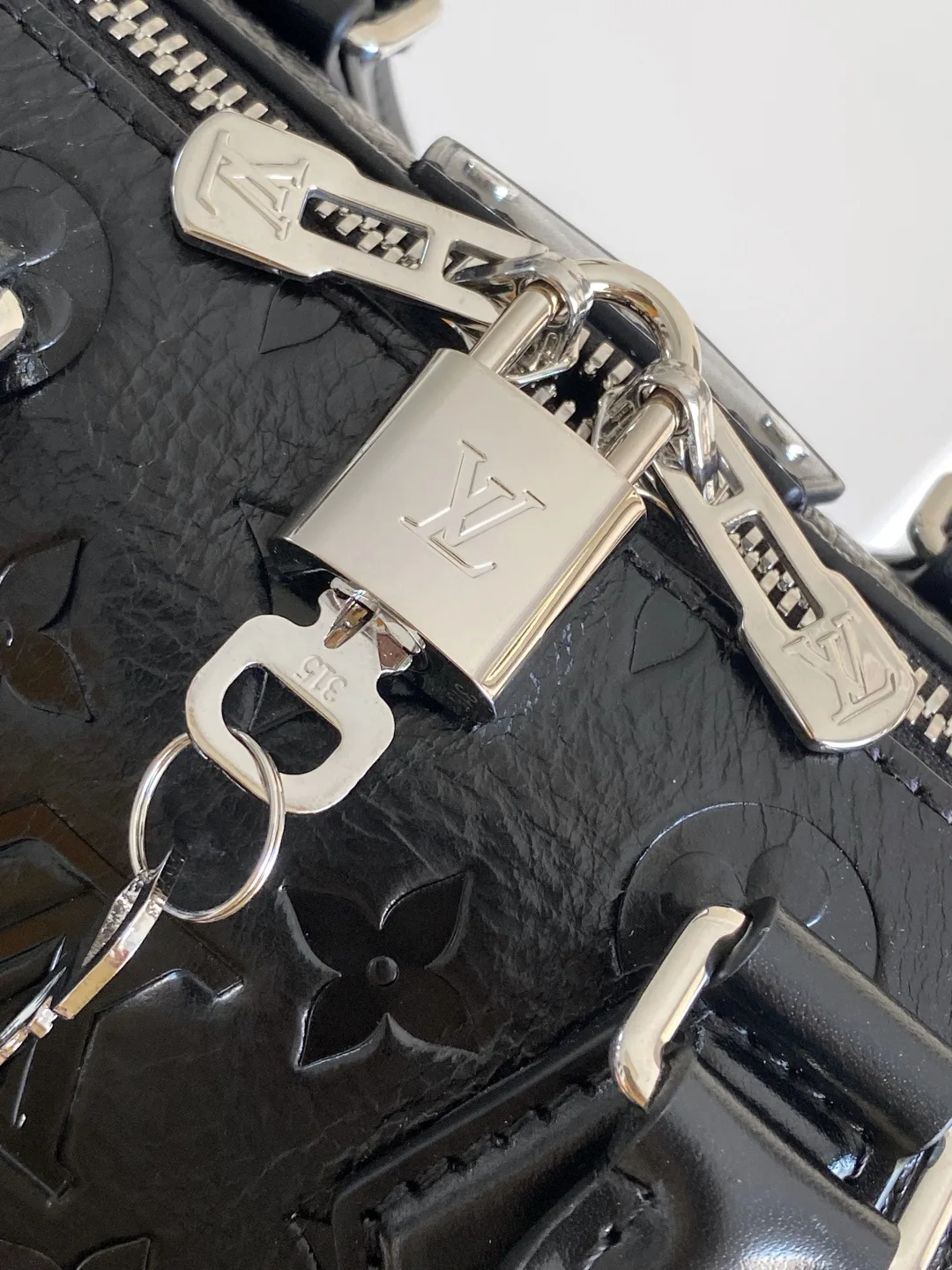 Louis Vuitton Black Speedy Calfskin Top Handle Bag product photo from LabelPicks