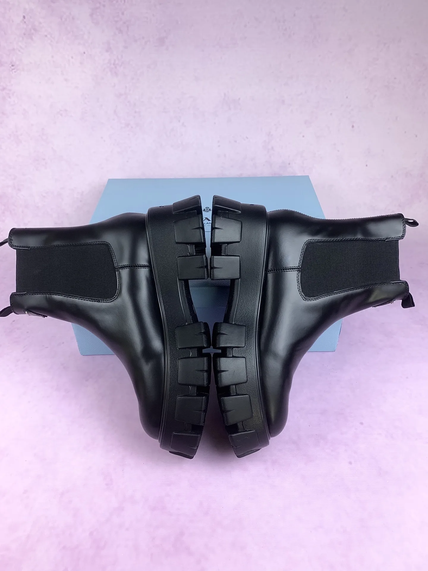 Monolith leather Chelsea boots product photo from LabelPicks