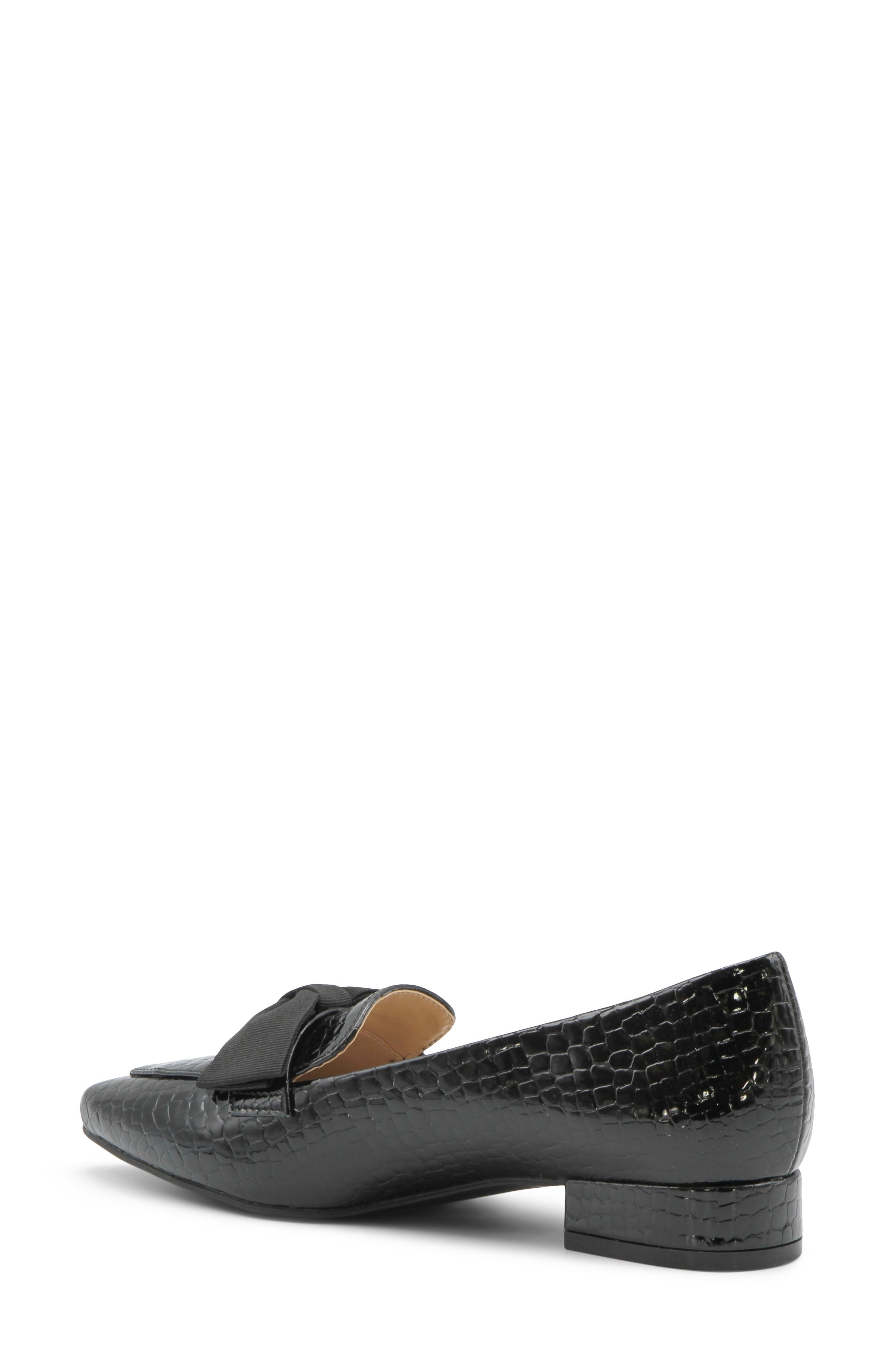 Adrienne Vittadini Pauletta Bow Pump