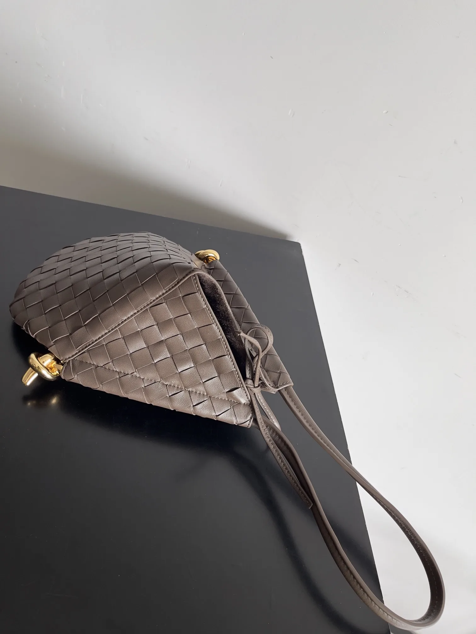 Bottega Veneta Versatile Shoulder Bag product photo from LabelPicks