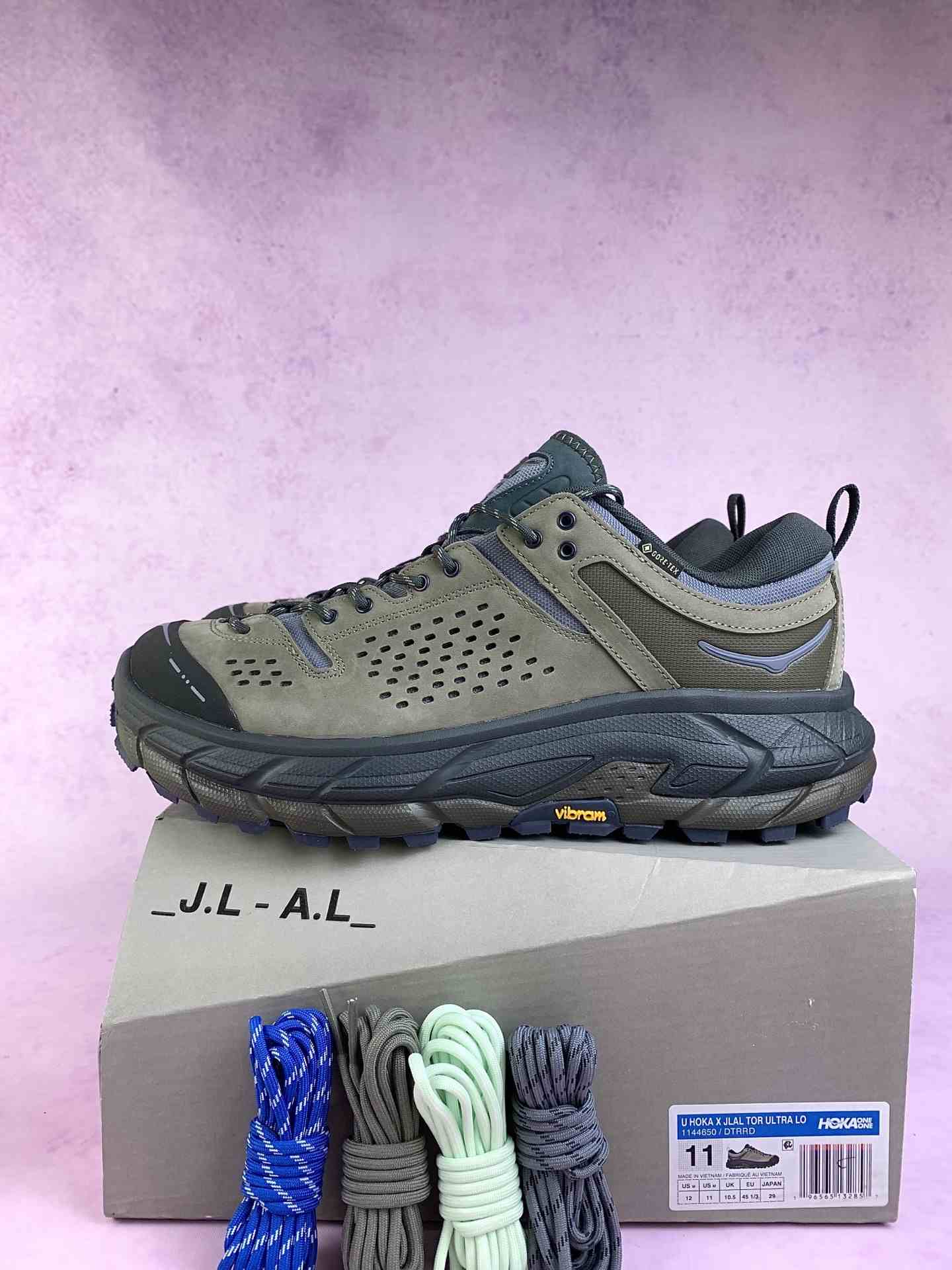 Shoes-HOKA