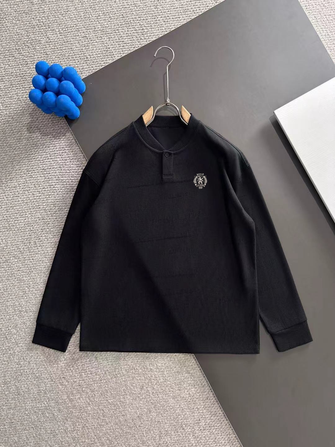 0916 New simple feature jacket