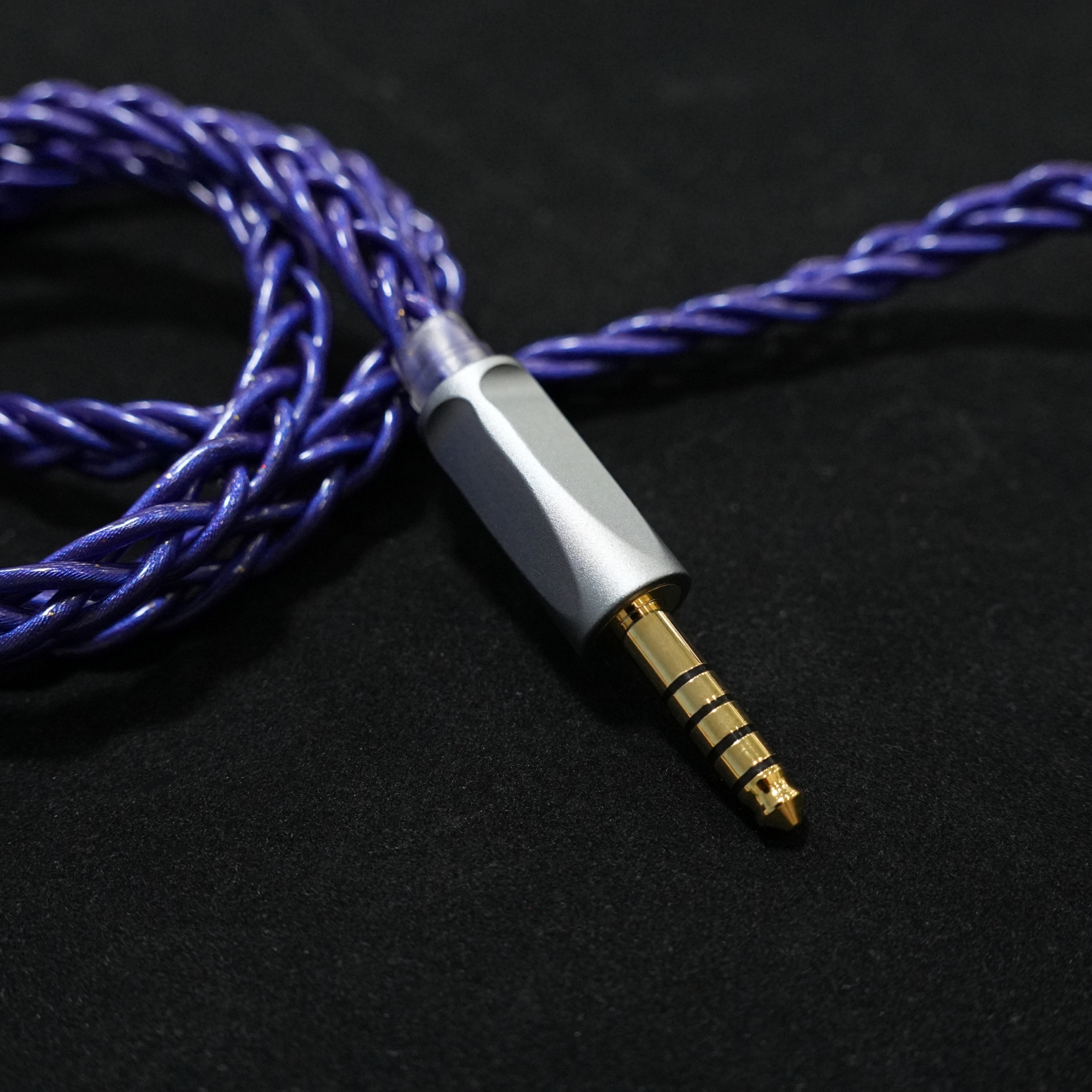 Headphones and headphone cables