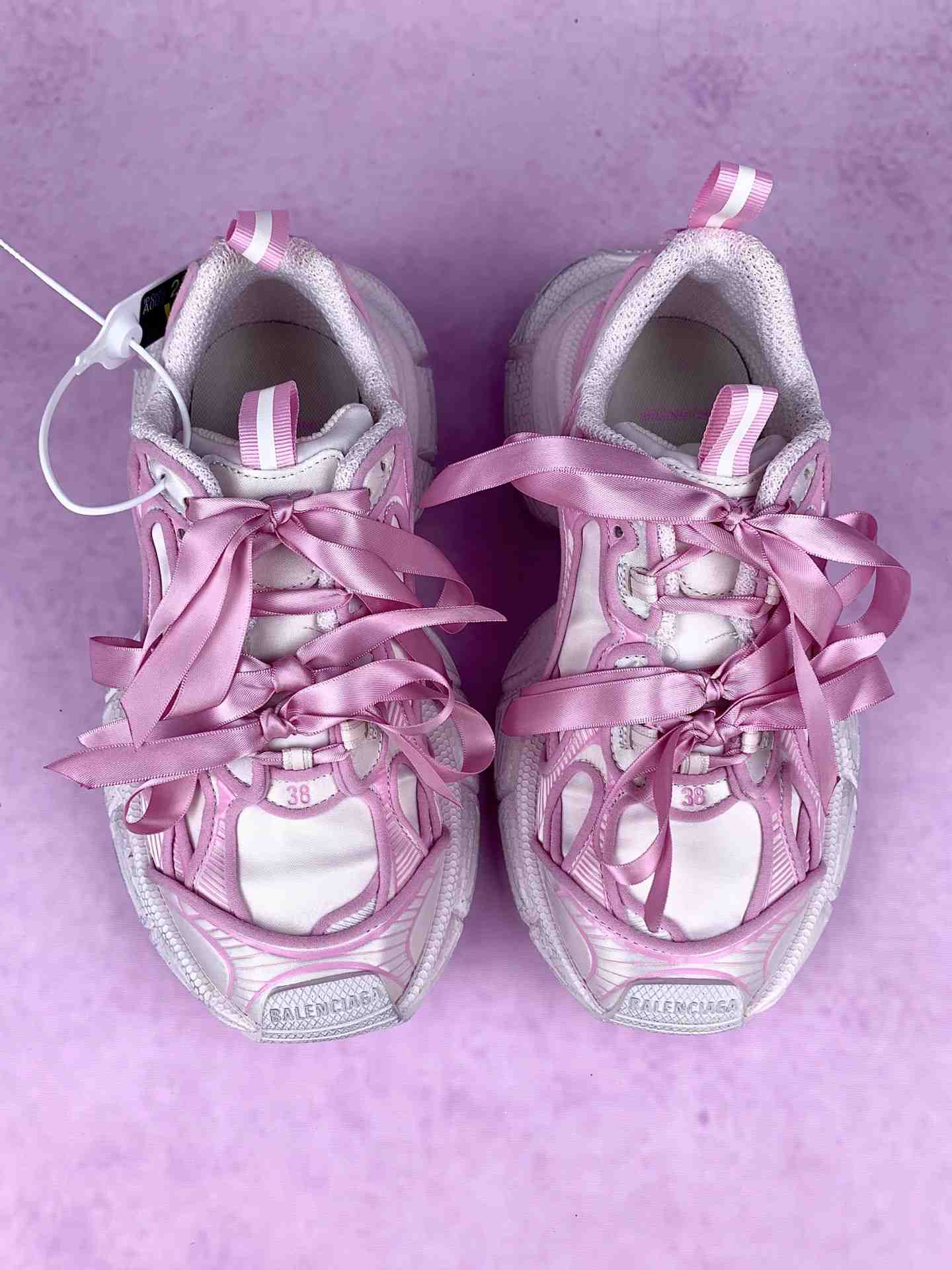 3XL Satin Bow Sneaker in Pink