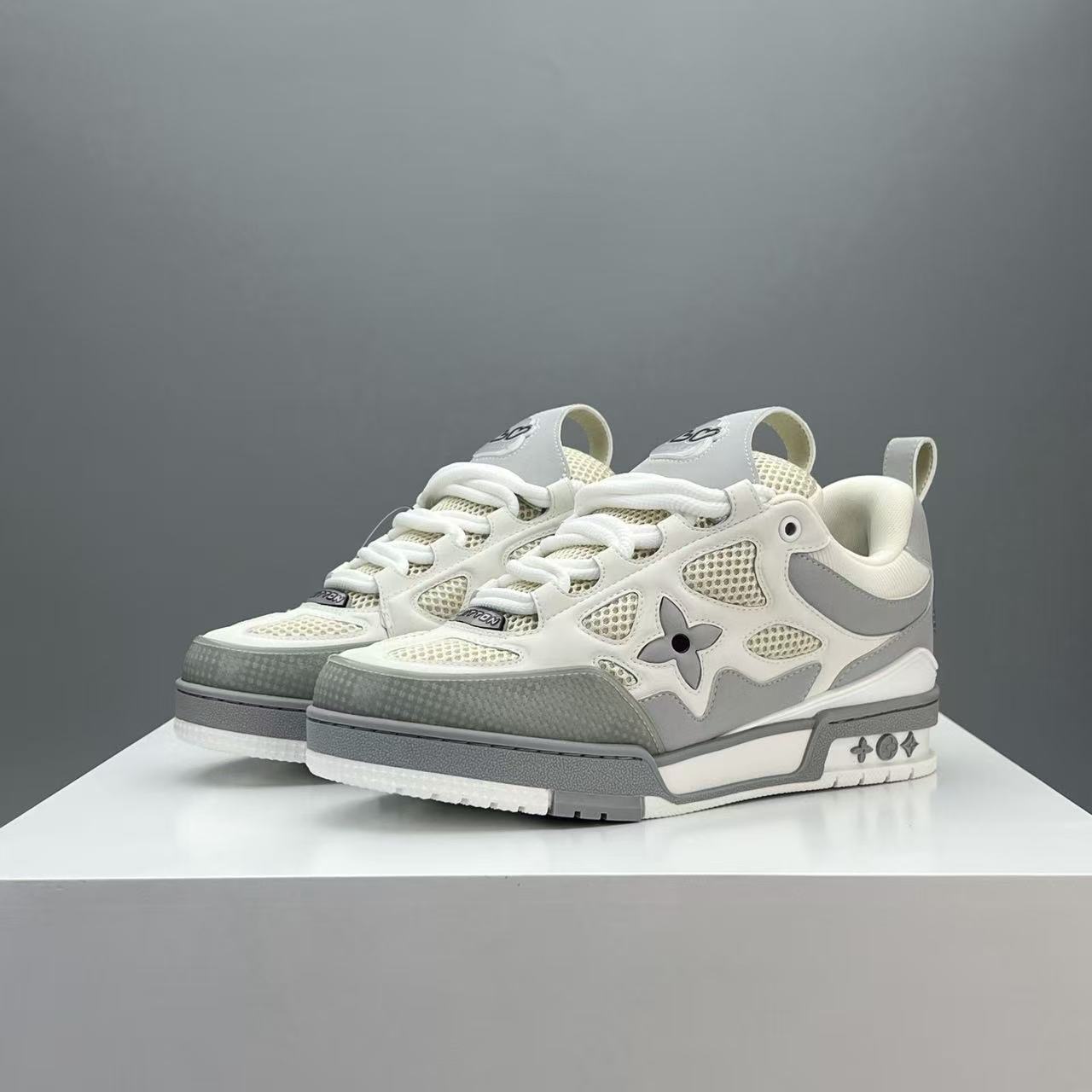 NEW 0406  New platform elevating shoes