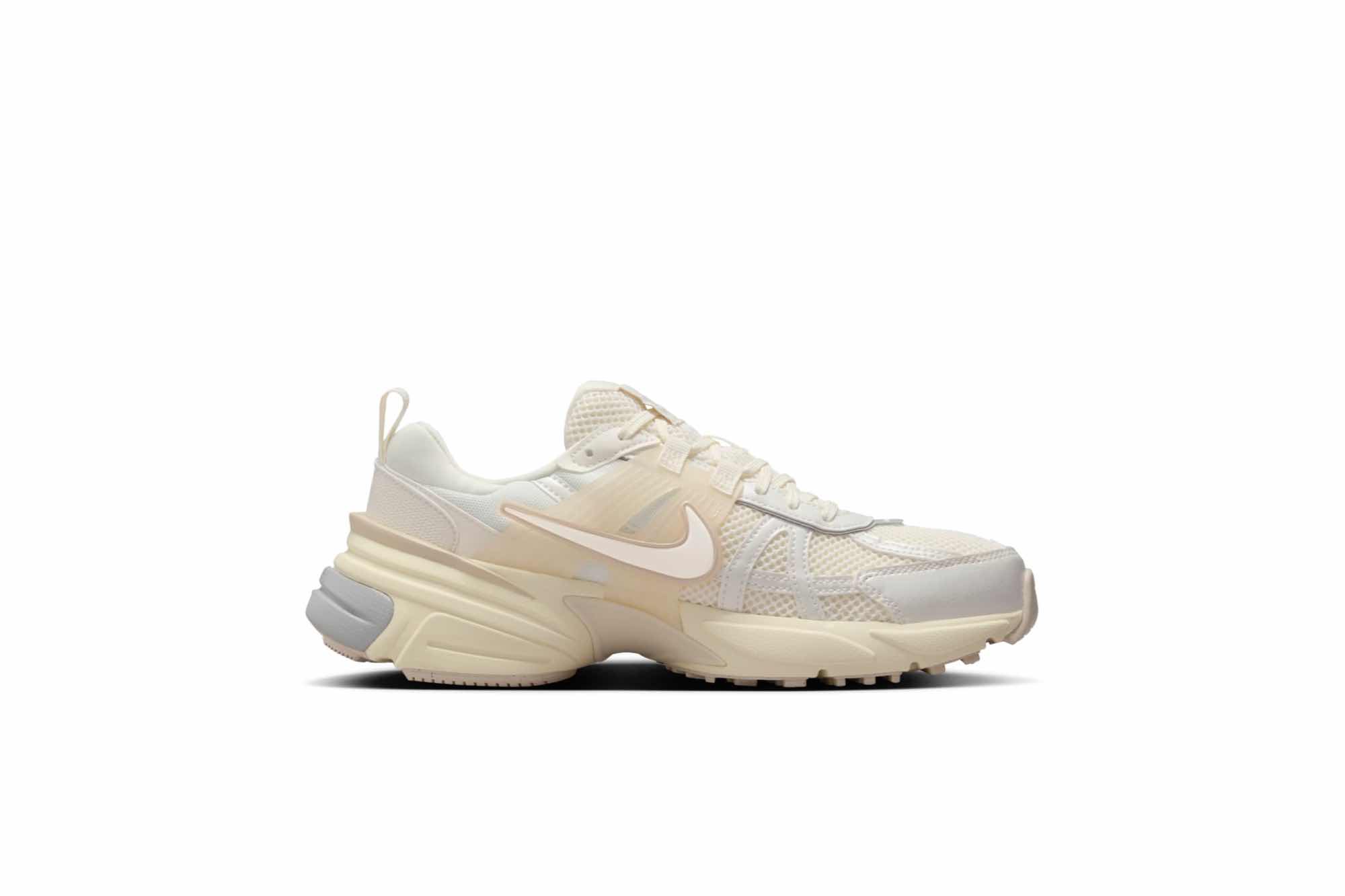 Nike V2K Run ‘Pale Ivory’ HQ1512-110