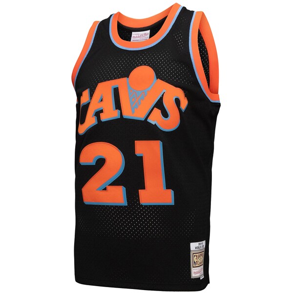 Cleveland Cavaliers  1984-85 Hardwood Classics World B. Free Reload 3.0 Swingman Jersey - Black
