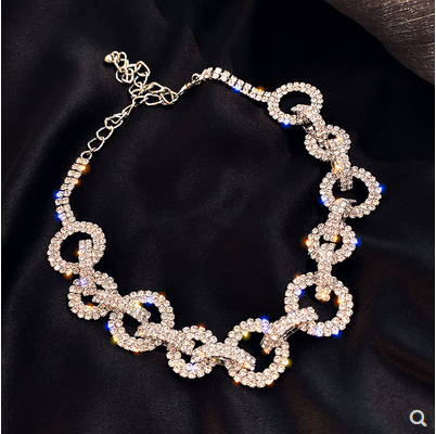 Advanced feeling clavicle chain new necklace in 2023 women fashion light luxury small crowd design feeling net red cool wind