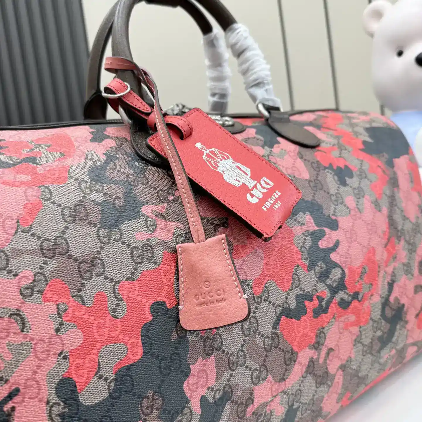 Gucci Pink GG Supreme Canvas Tote Bag product photo from LabelPicks