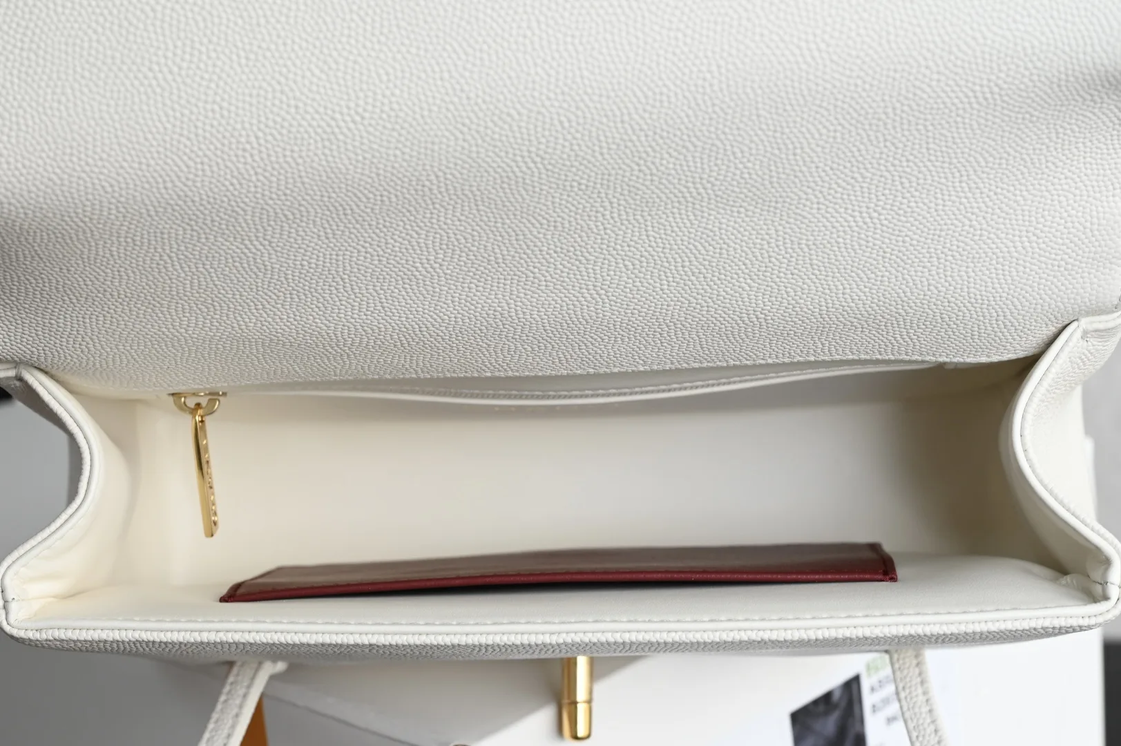 Chanel White Calfskin Shoulder Bag product photo from LabelPicks