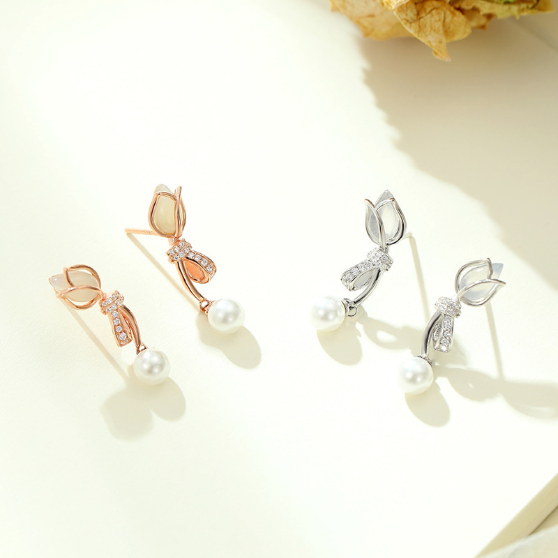 Original tulip earrings for women, summer forest style, fresh floral earrings, ins-style Chanel-inspired chalcedony earrings, pure silver