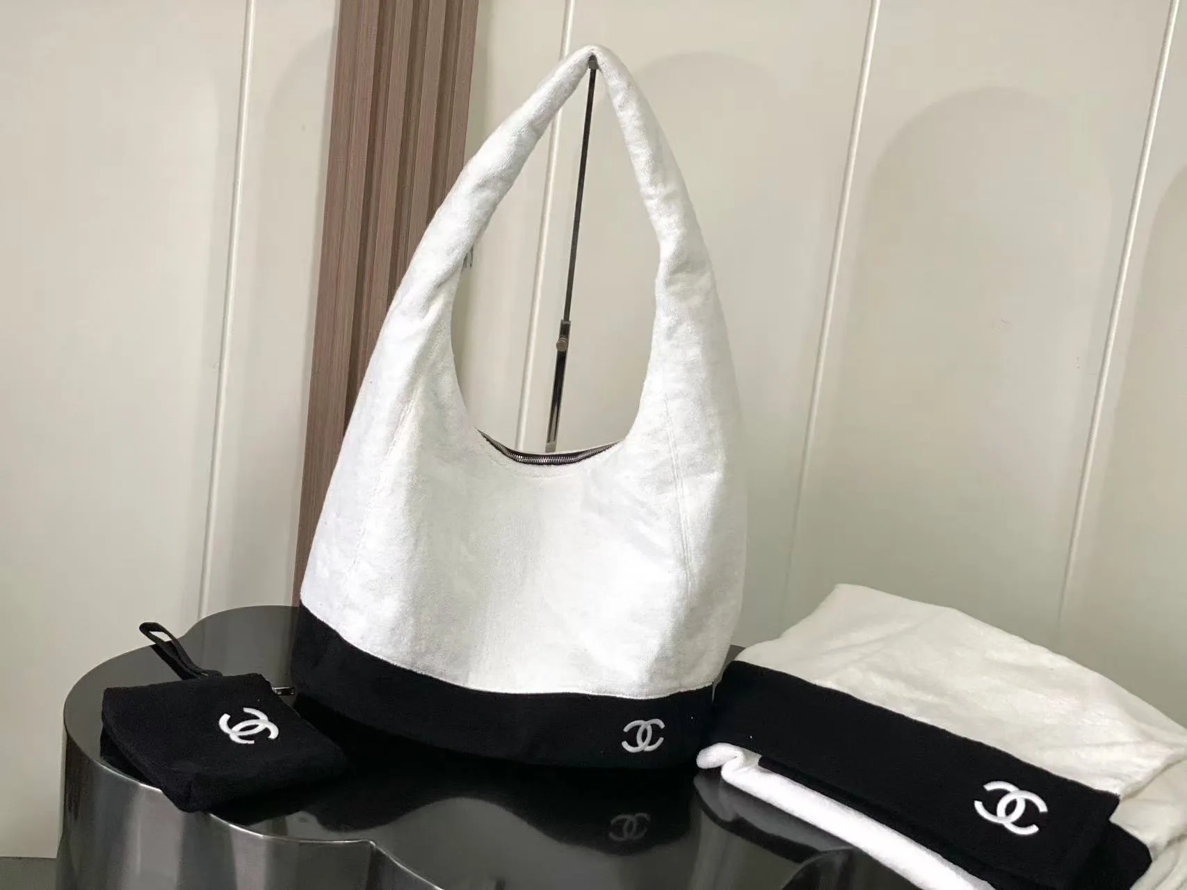 Chanel Polished Shoulder Bag product photo from LabelPicks
