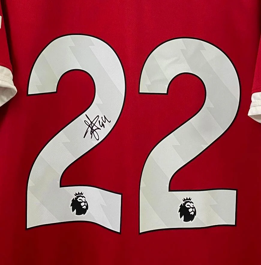 Hugo Ekitike SIGNED Liverpool 25/26 Debut Home Jersey/Shirt - COA - 2025