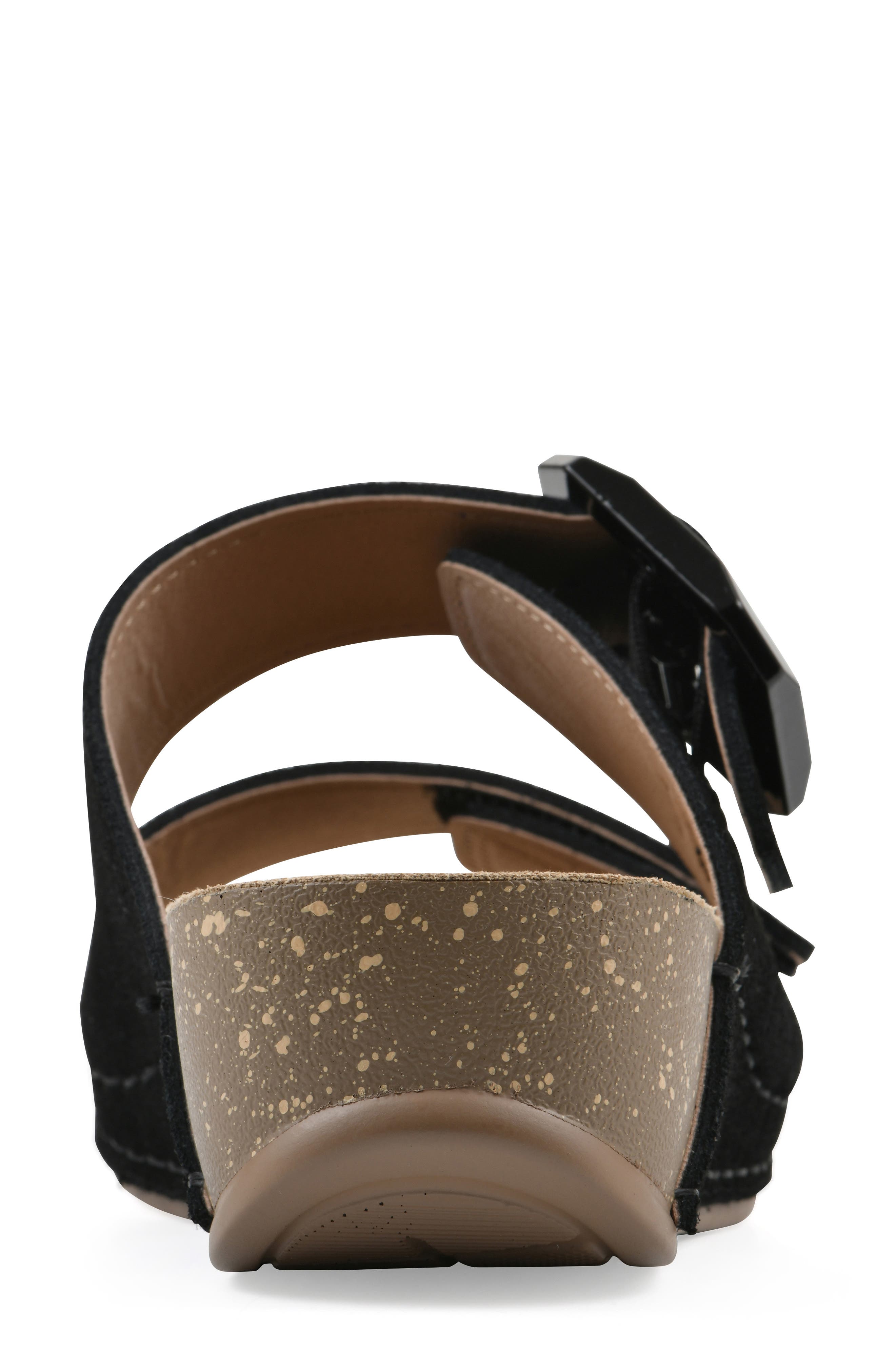 CLIFFS BY WHITE MOUNTAIN Fearful Wedge Sandal
