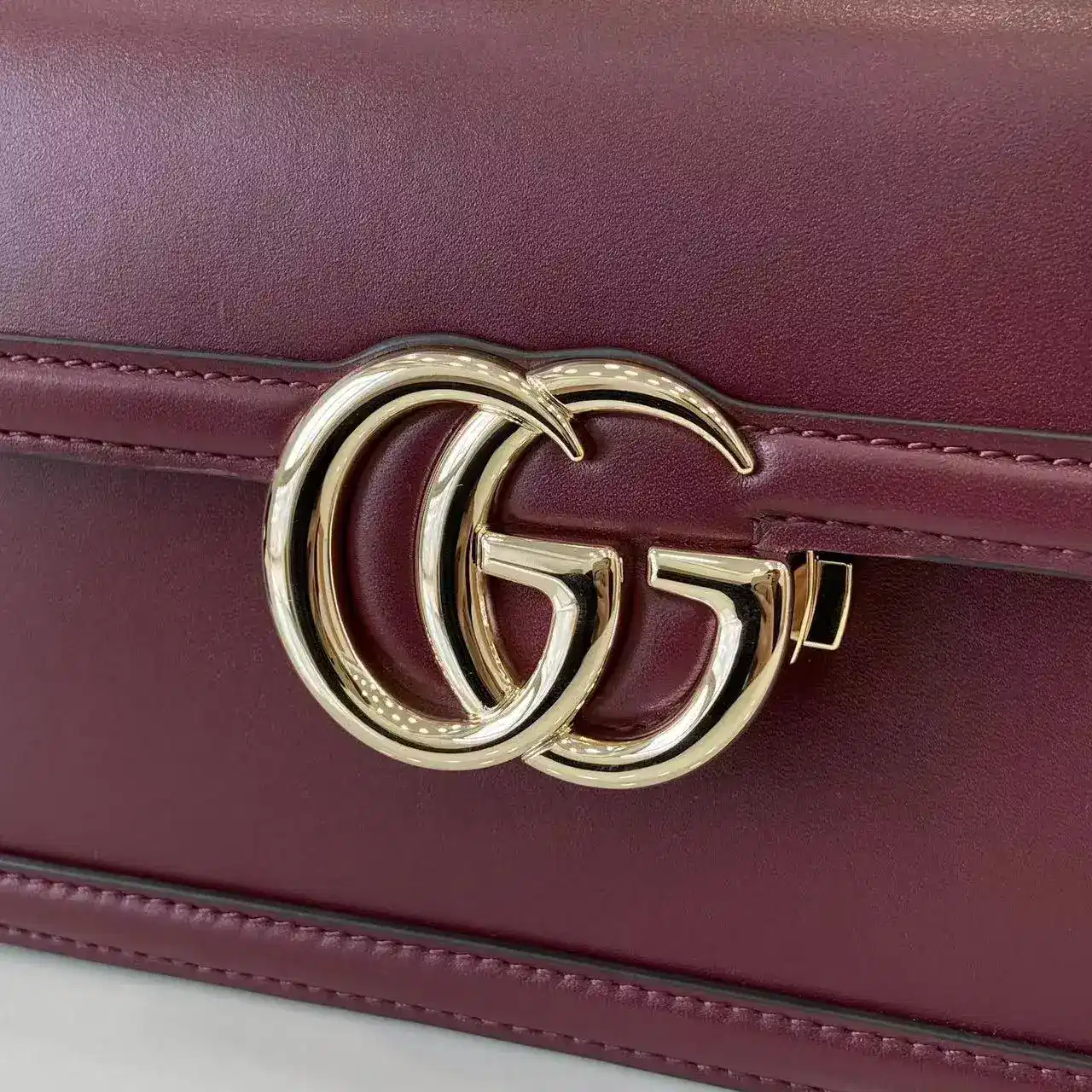 Gucci Red Smooth Leather Crossbody Bag product photo from LabelPicks