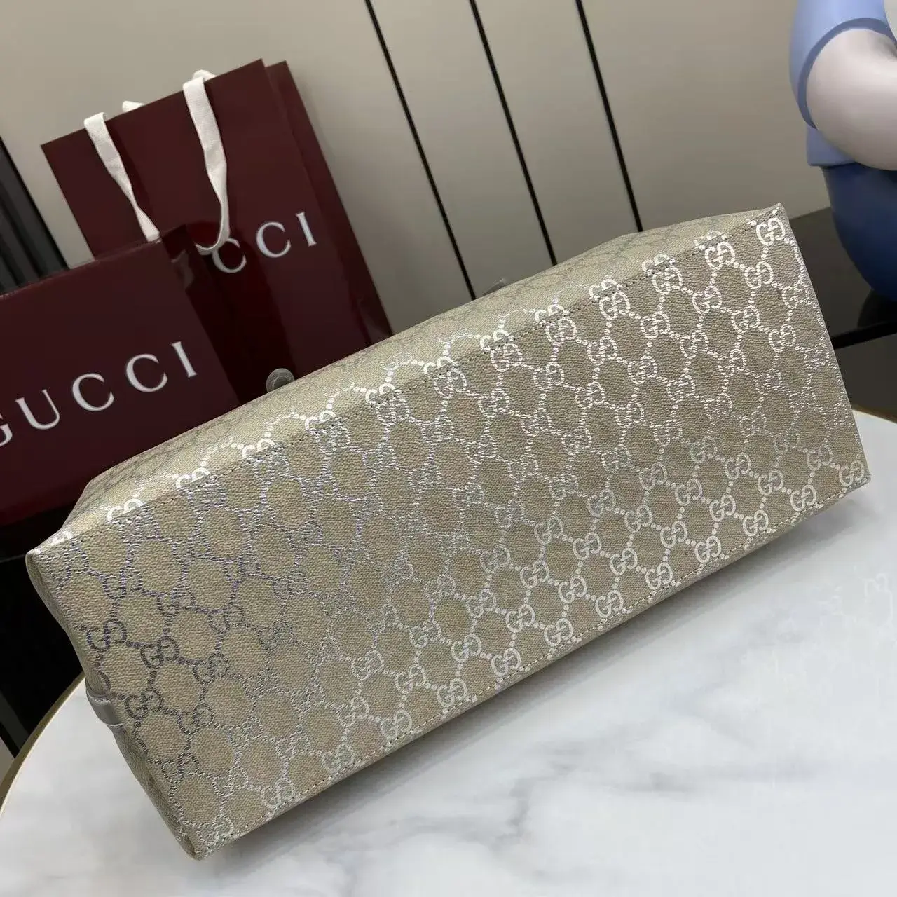 Gucci Roomy Tote Bag product photo from LabelPicks
