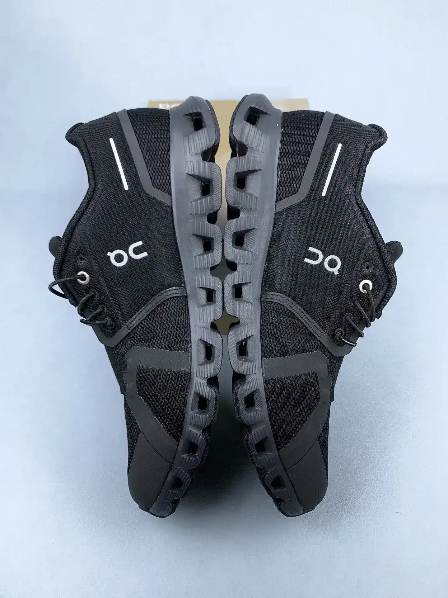 On Cloud 6 Shoes product photo from LabelPicks
