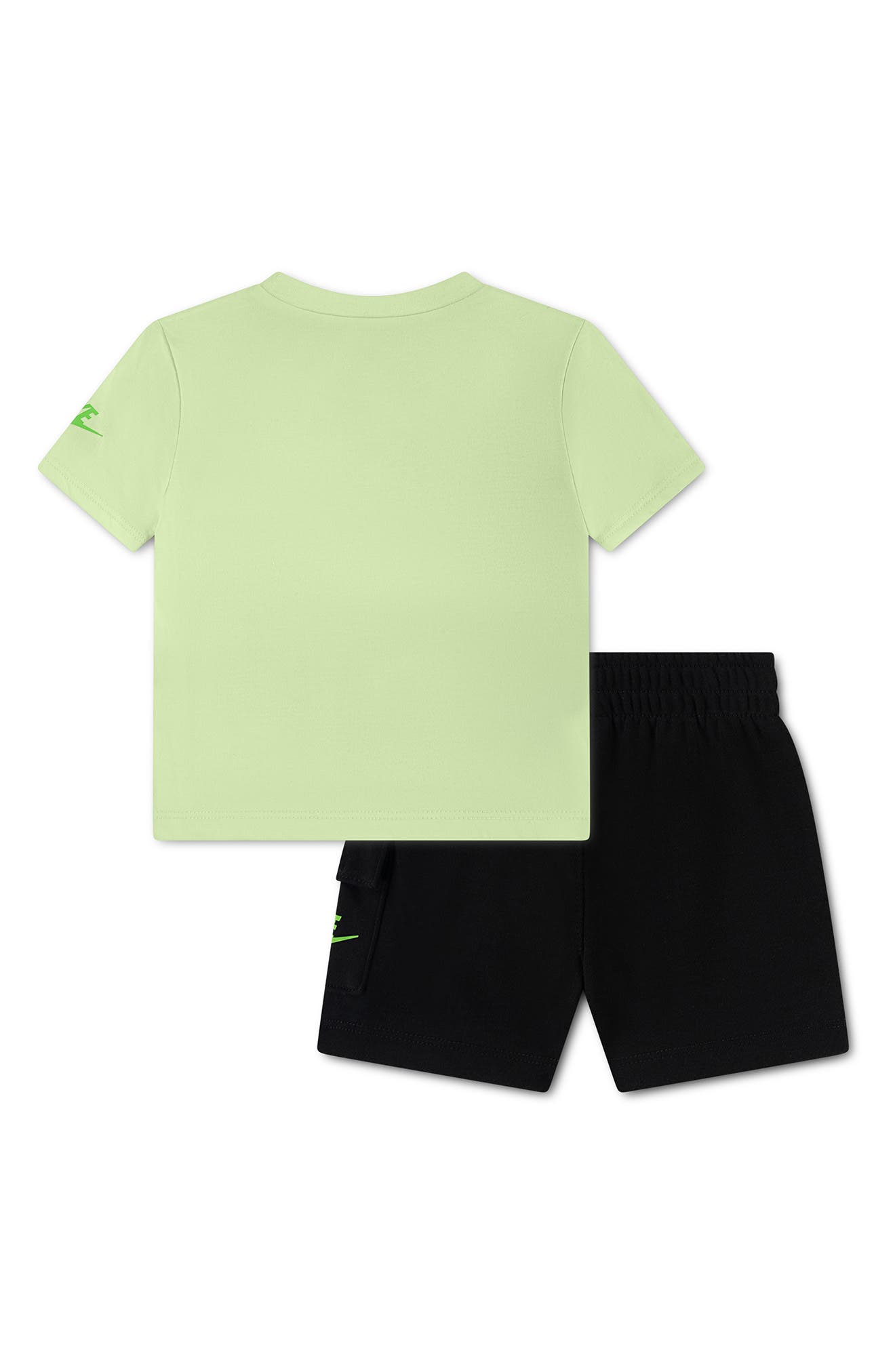 Nike Logo Tee & Cargo Shorts 2-Piece Set