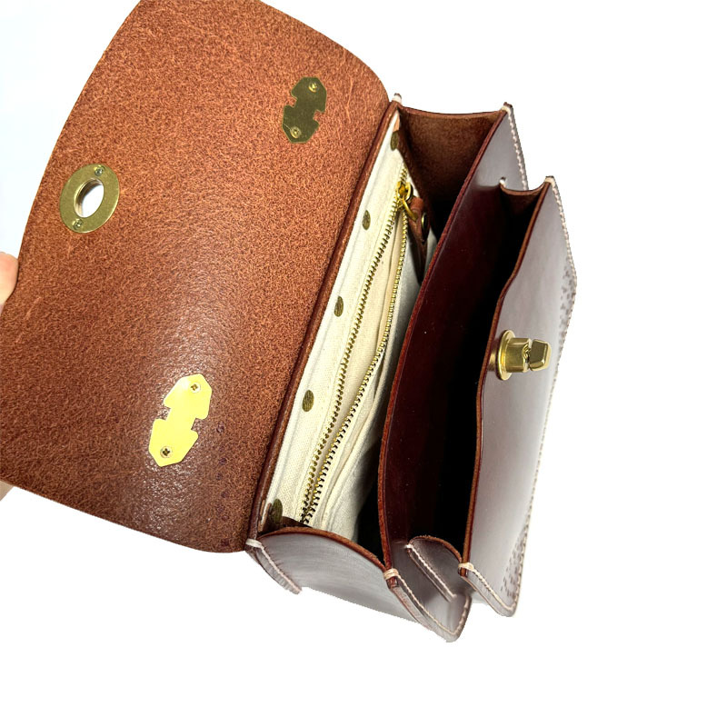 Tan Scalloped Edge Tote Purse