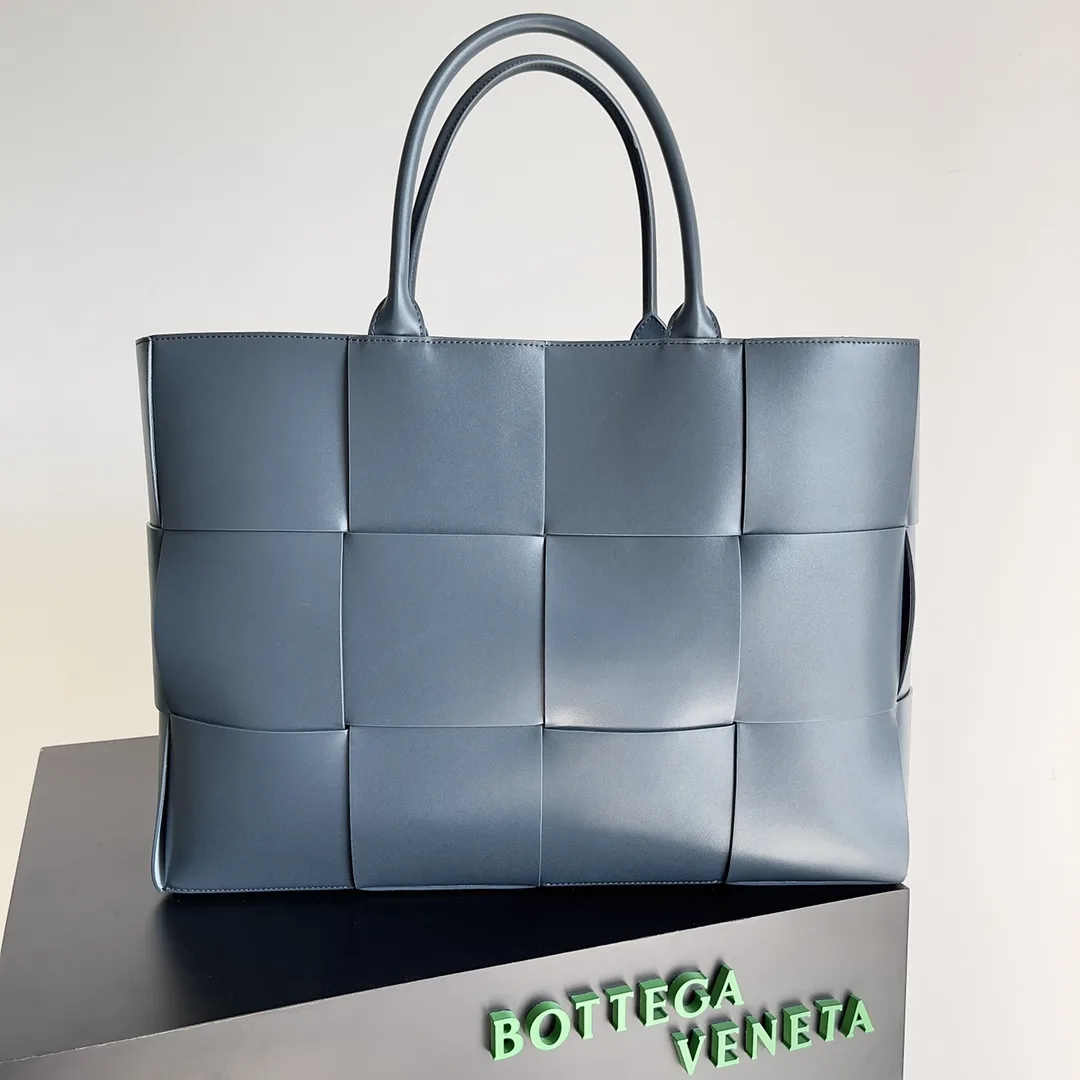 Bottega Veneta Work-Ready Tote Bag product photo from LabelPicks