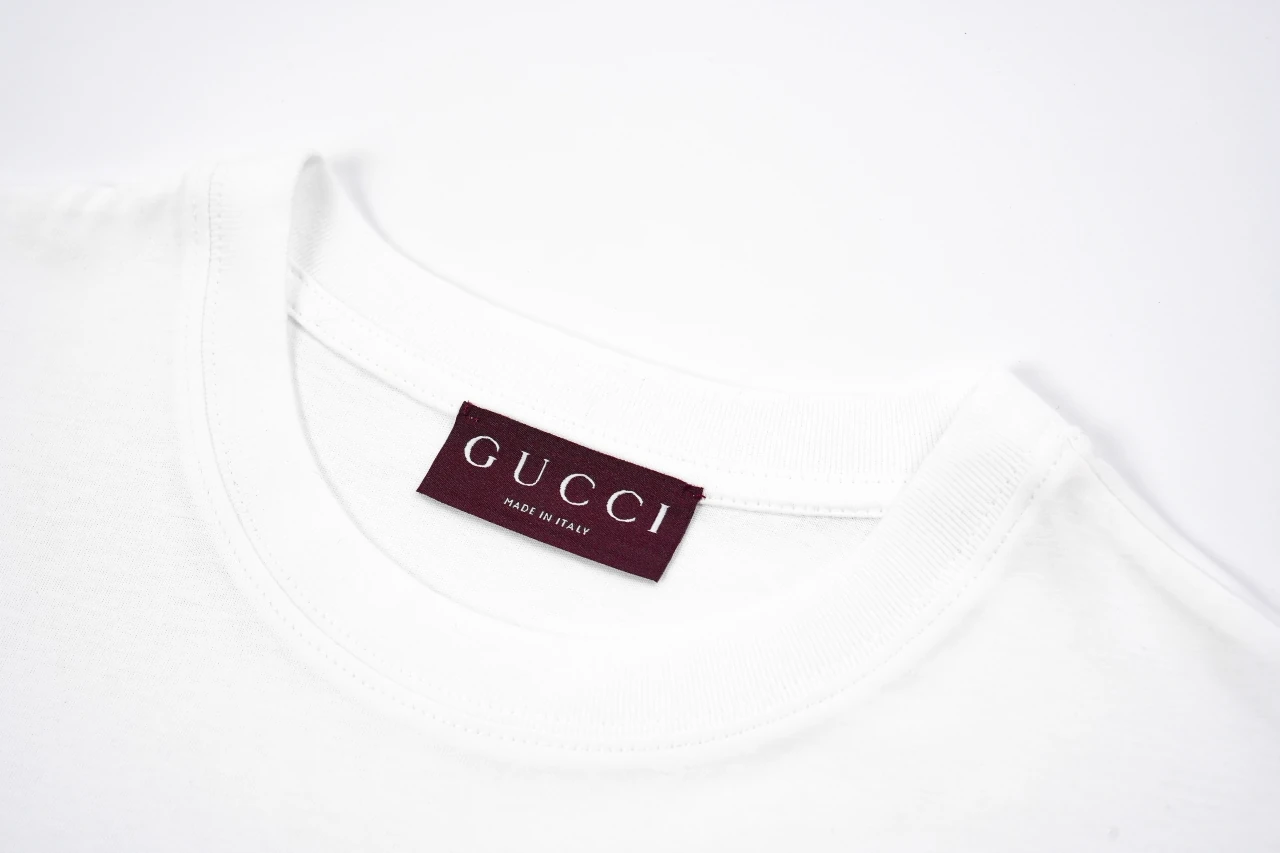 GUCCI White Gradient Hem Logo T-Shirt product photo from LabelPicks