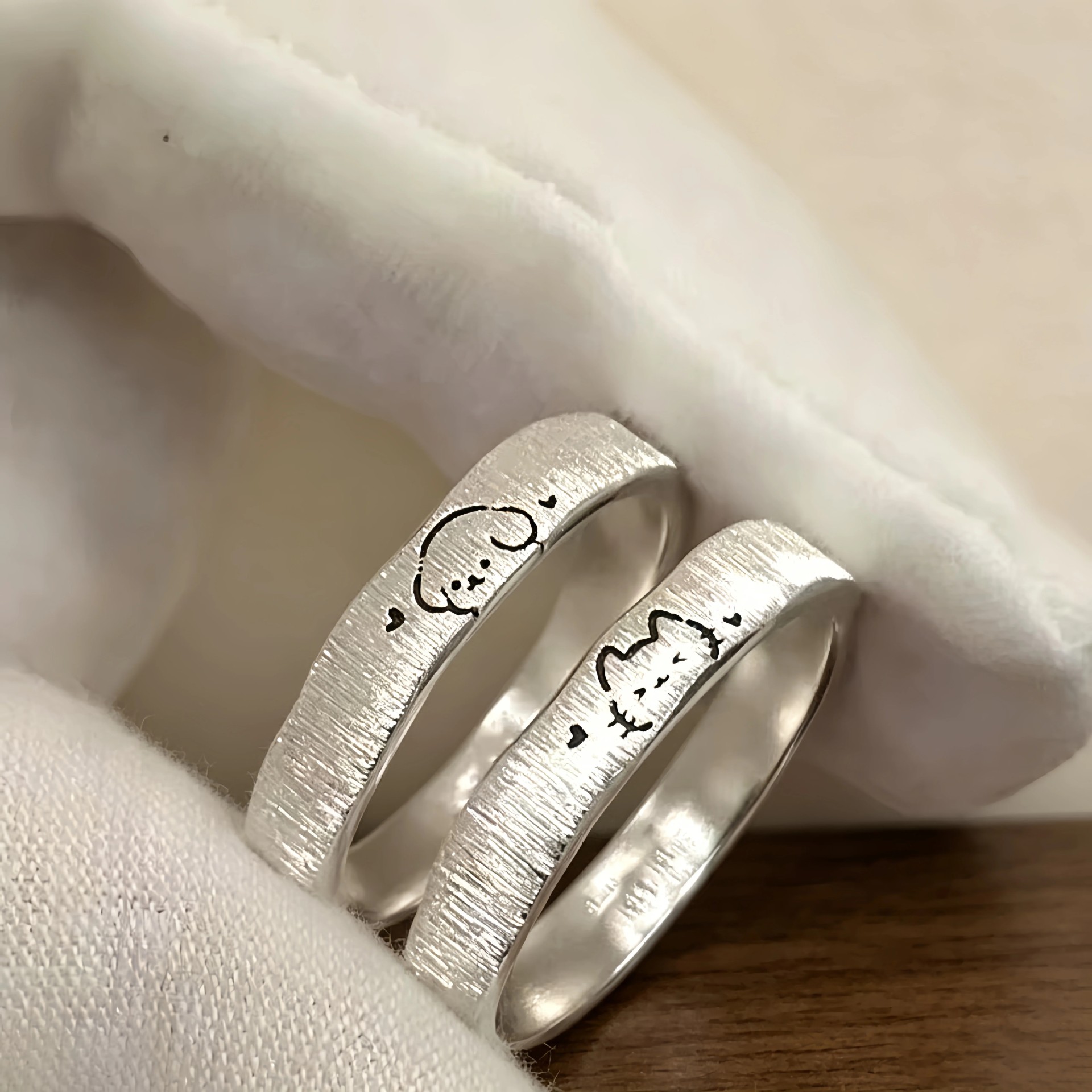 S925 sterling silver brushed cat and dog couple rings, simple and cute, a popular design on Xiaohongshu, perfect as a Valentine's Day gift