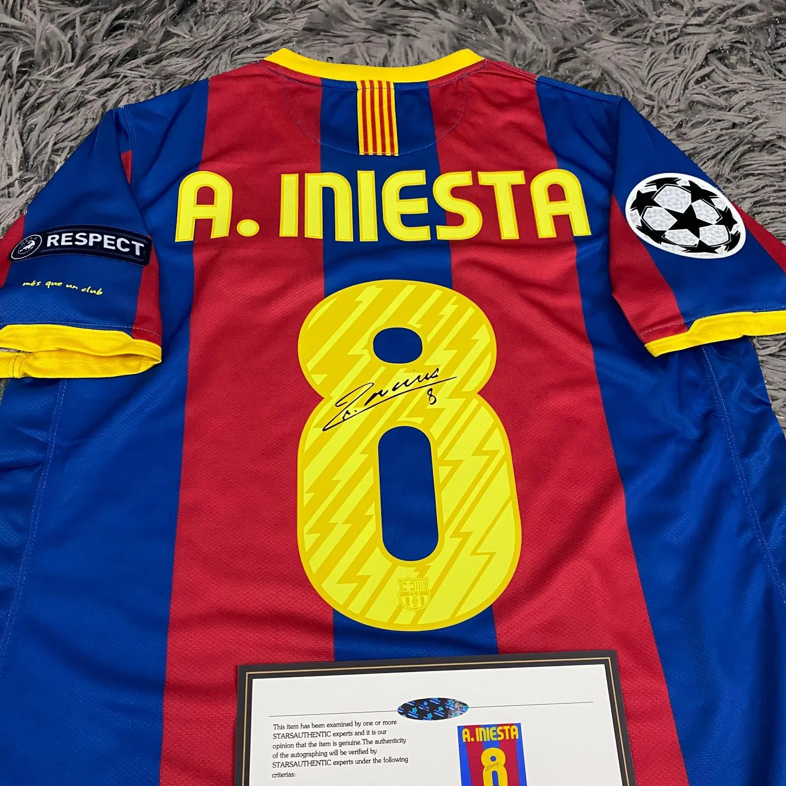 Andr茅s Iniesta SIGNED Barcelona 10/11 Home UCL Final Jersey/Shirt - COA - 2011 Retro