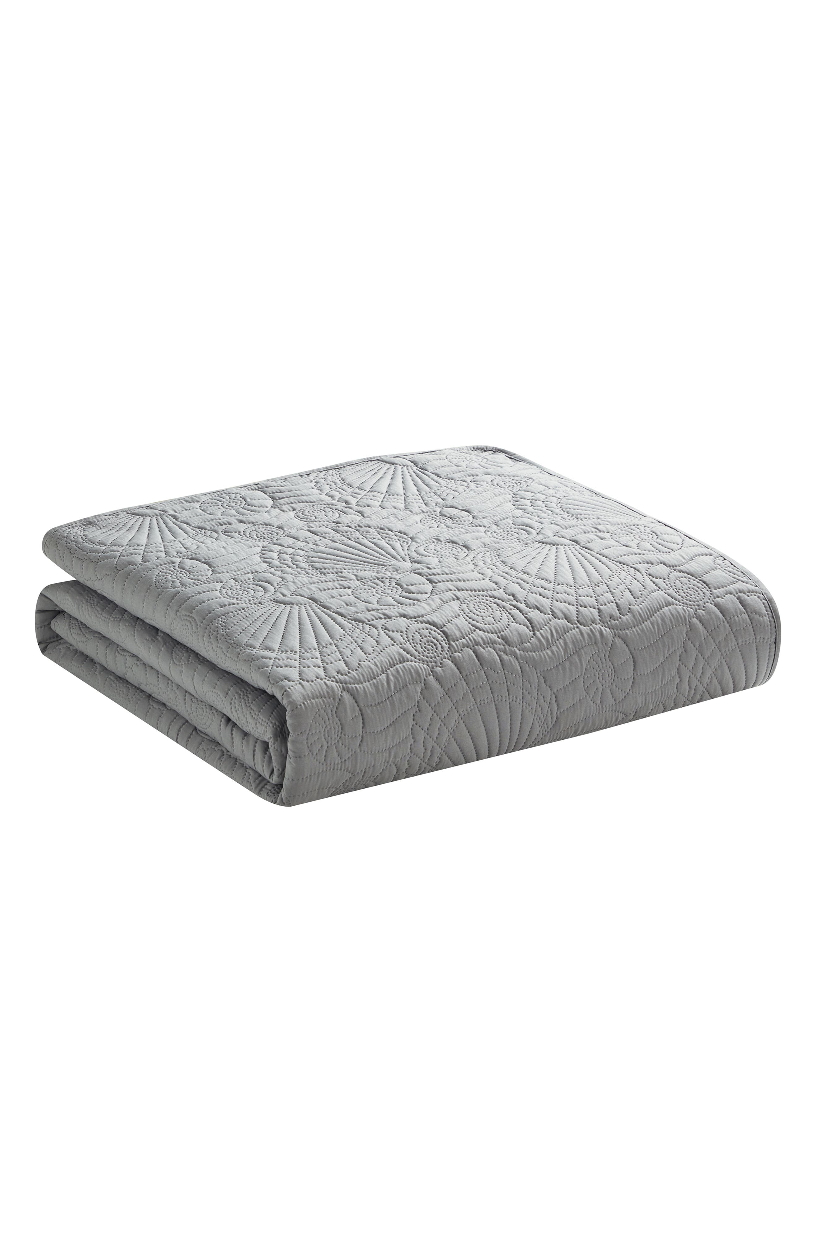 VCNY HOME Ocean Solid 3-Piece Quilt Set