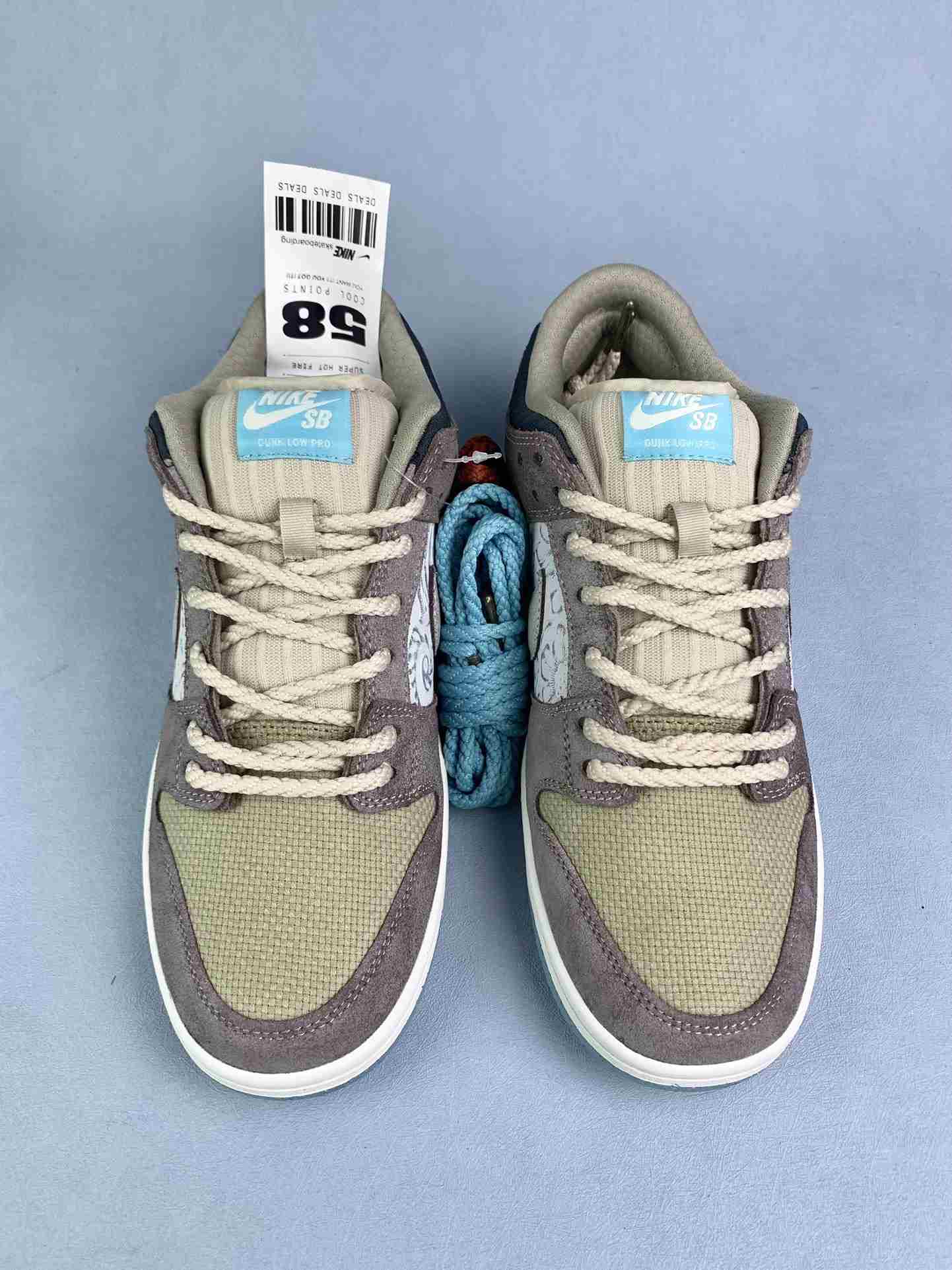 Nike SB Dunk Low Pro Premium Shoes