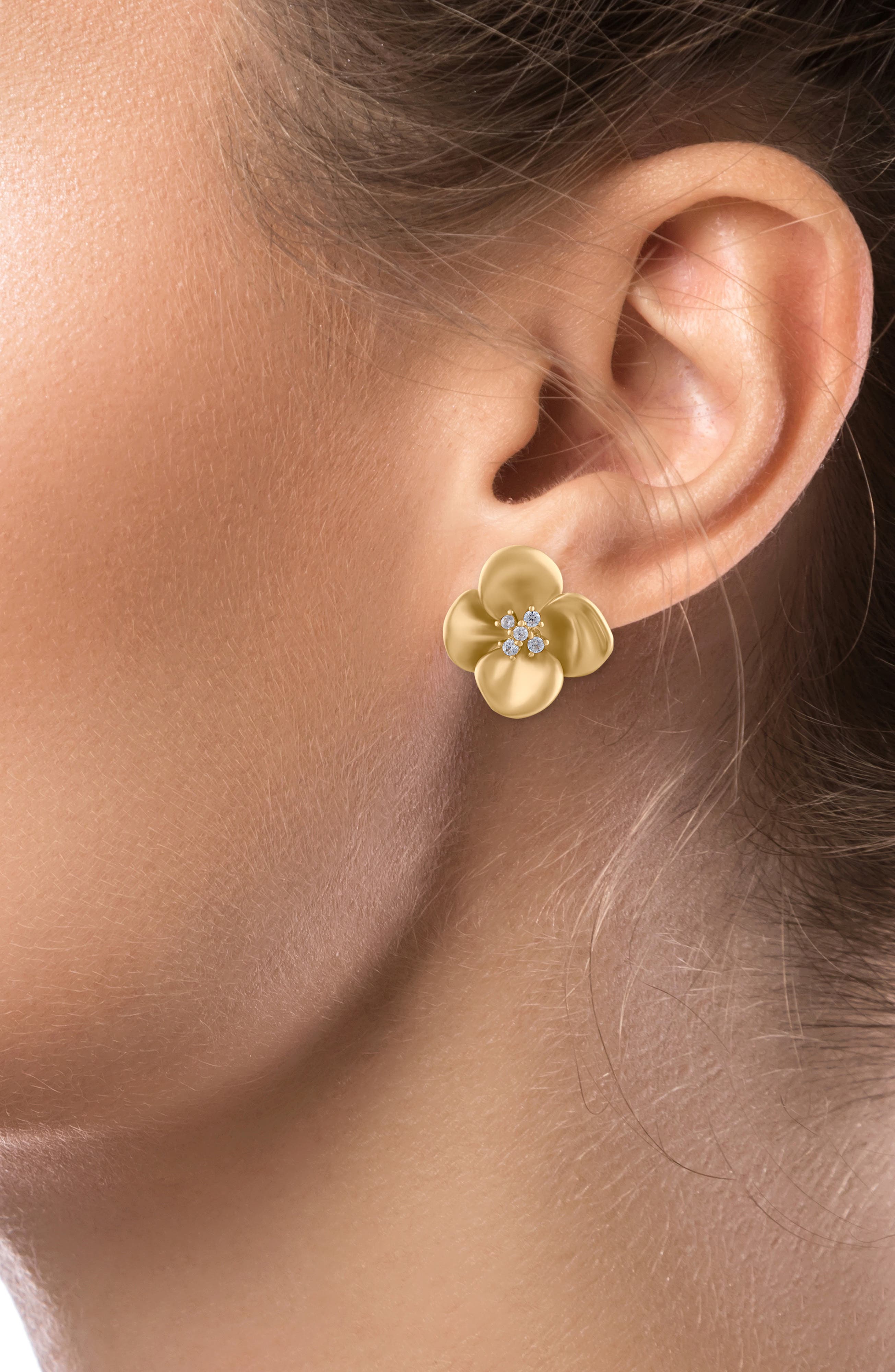JARDIN Crystal Daisy Stud Earrings (Nordstrom Exclusive)