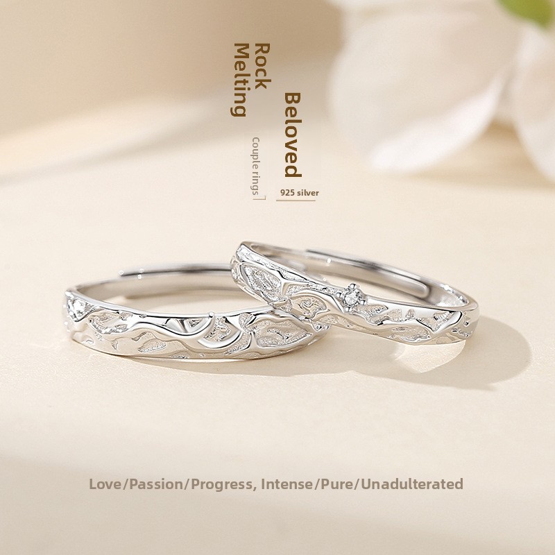Original karst-themed couple rings, featuring asymmetrical pleated geometric designs, open rings, and a minimalist, trendy style