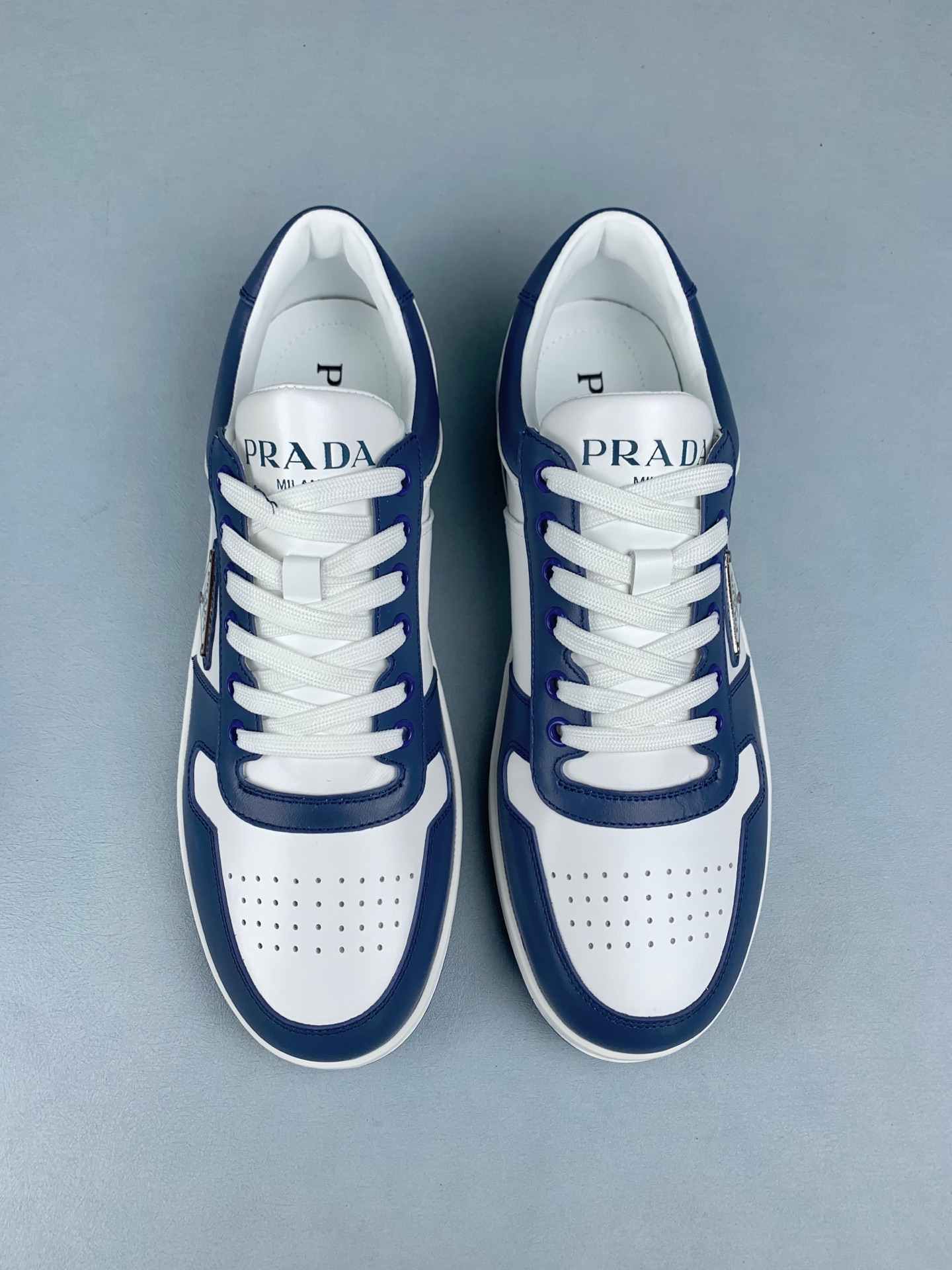 Downtown leather sneakers