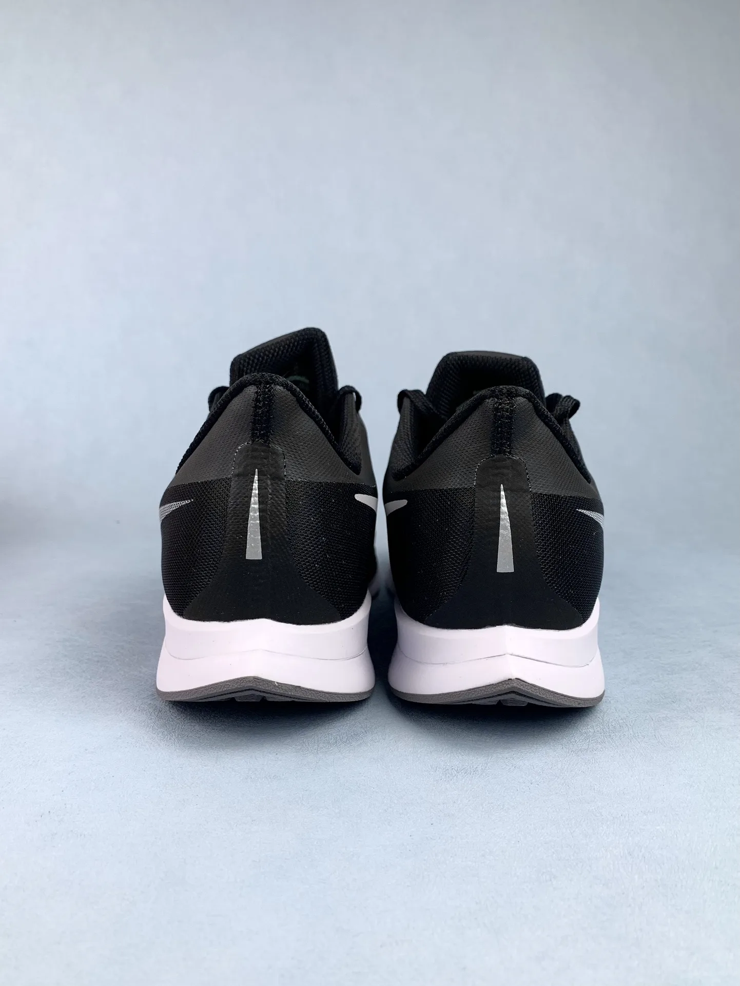 Nike Zoom Pegasus 35 Turbo Shoes product photo from LabelPicks