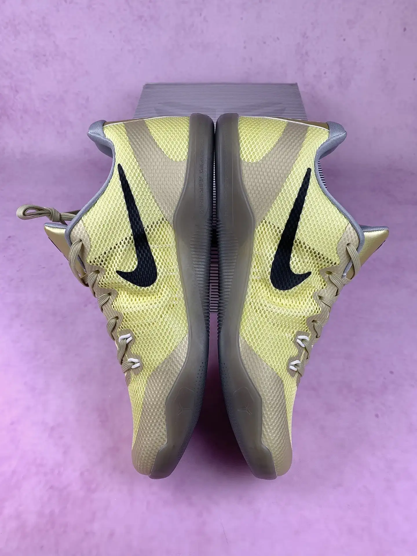 Kobe 11 TB Basketball Shoes product photo from LabelPicks