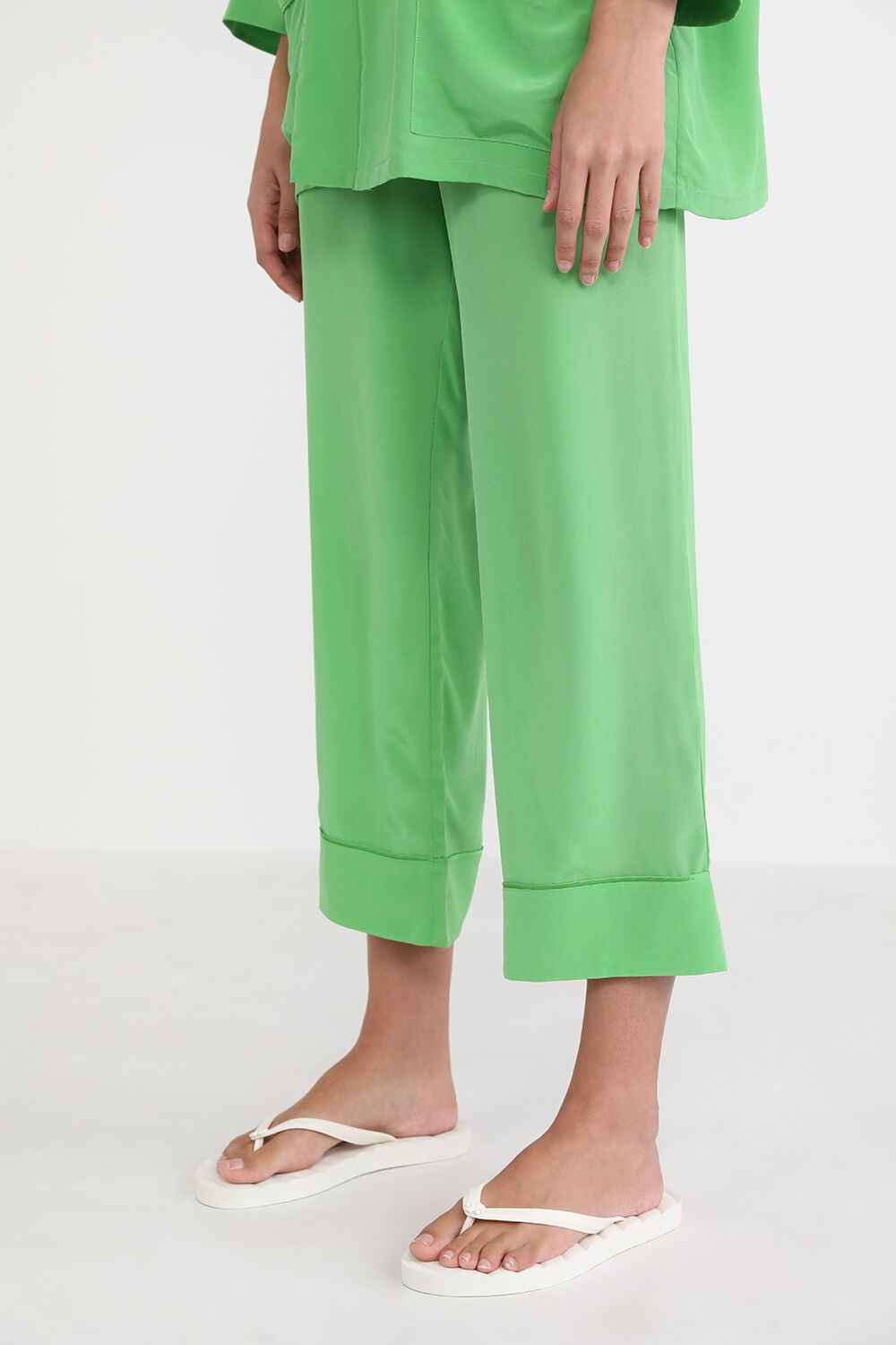 TORY BURCH כפכפי אצבע קירה