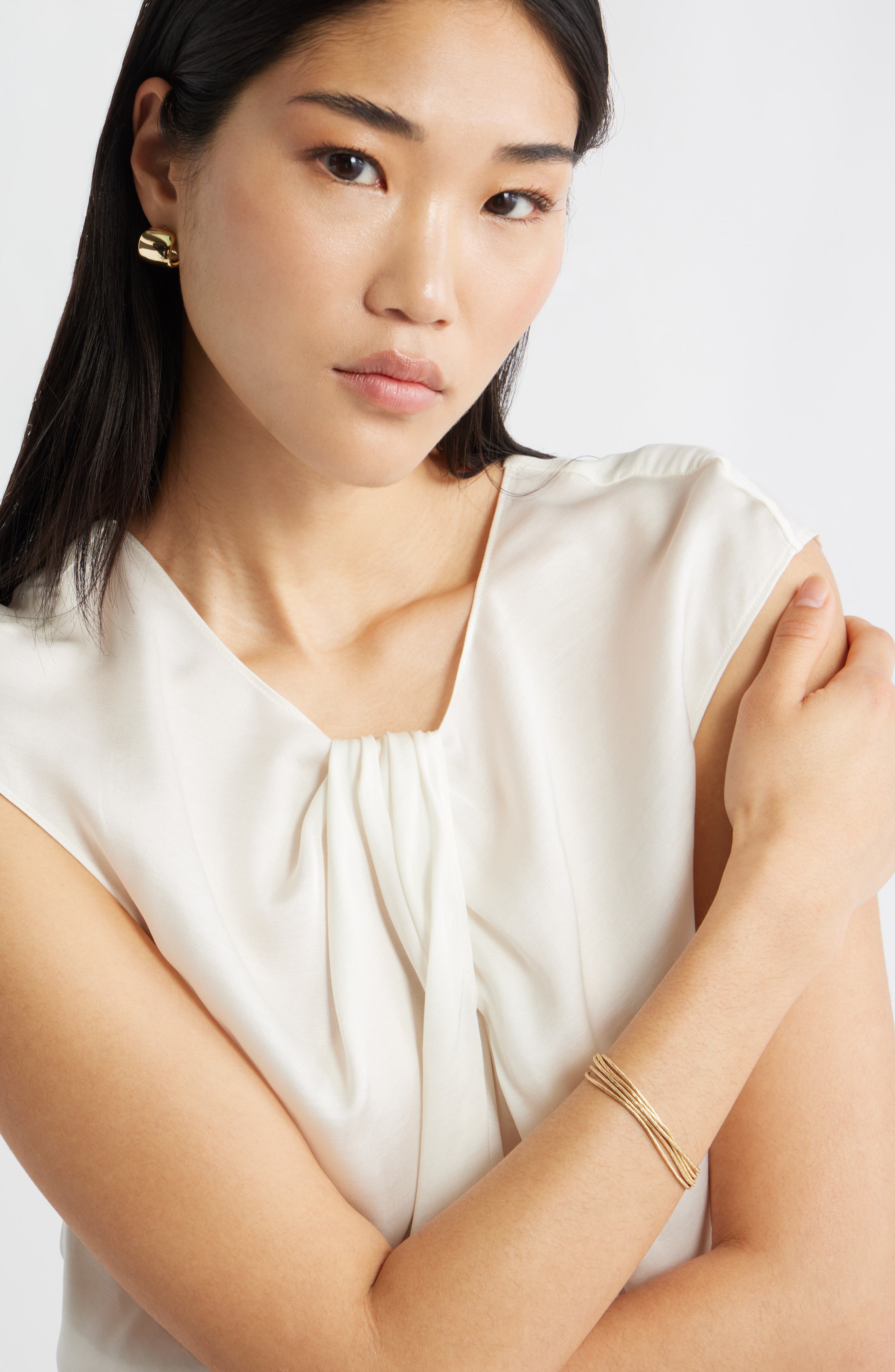Nordstrom Demi Fine Wide Huggie Hoop Earrings