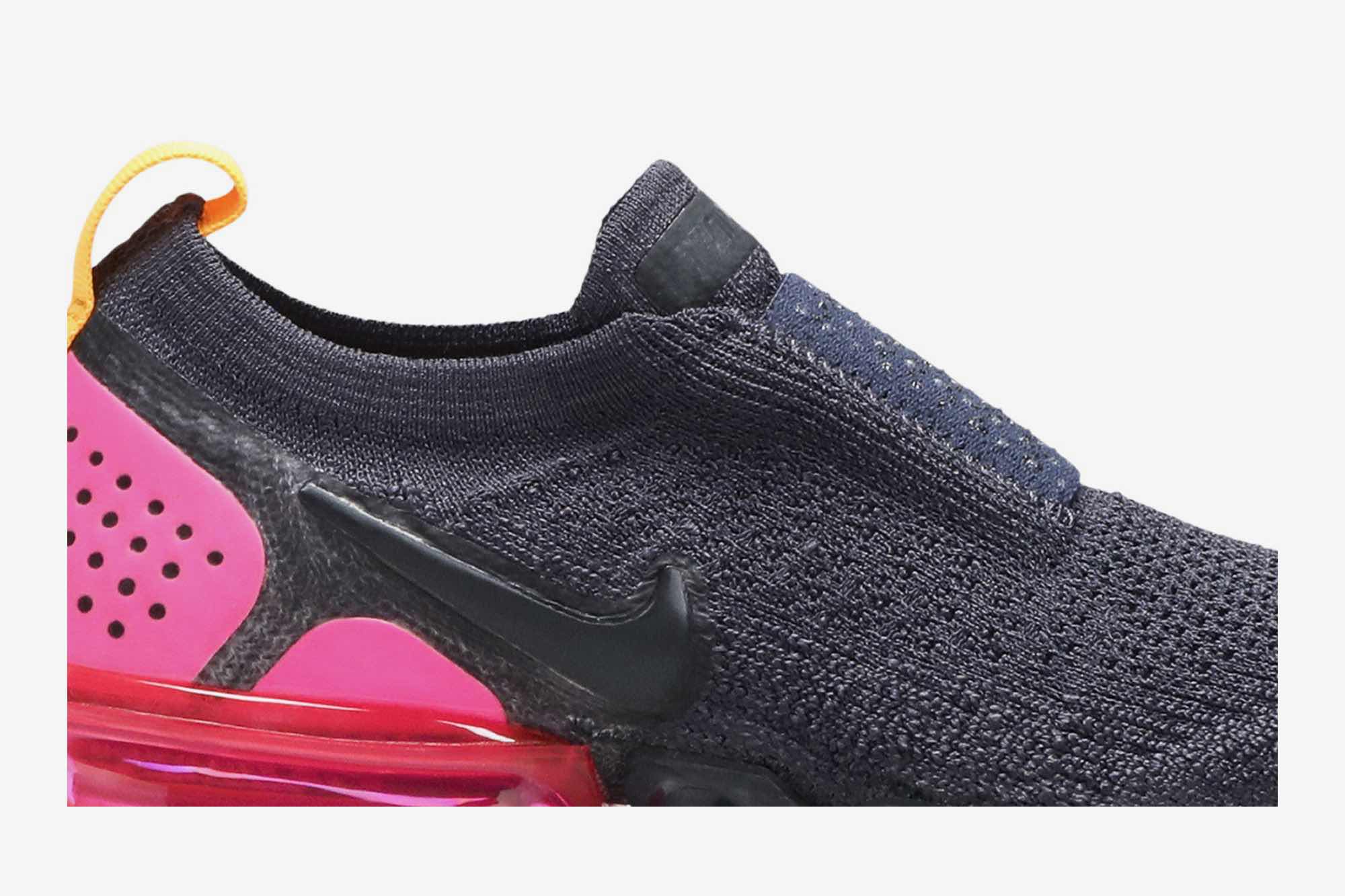 Nike Air VaporMax Moc 2 ‘Pink Blast’ AJ6599-001