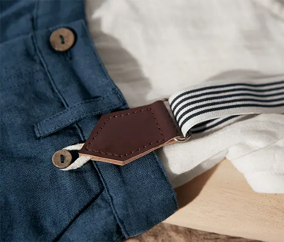 Bermuda-Shorts mit Leinen