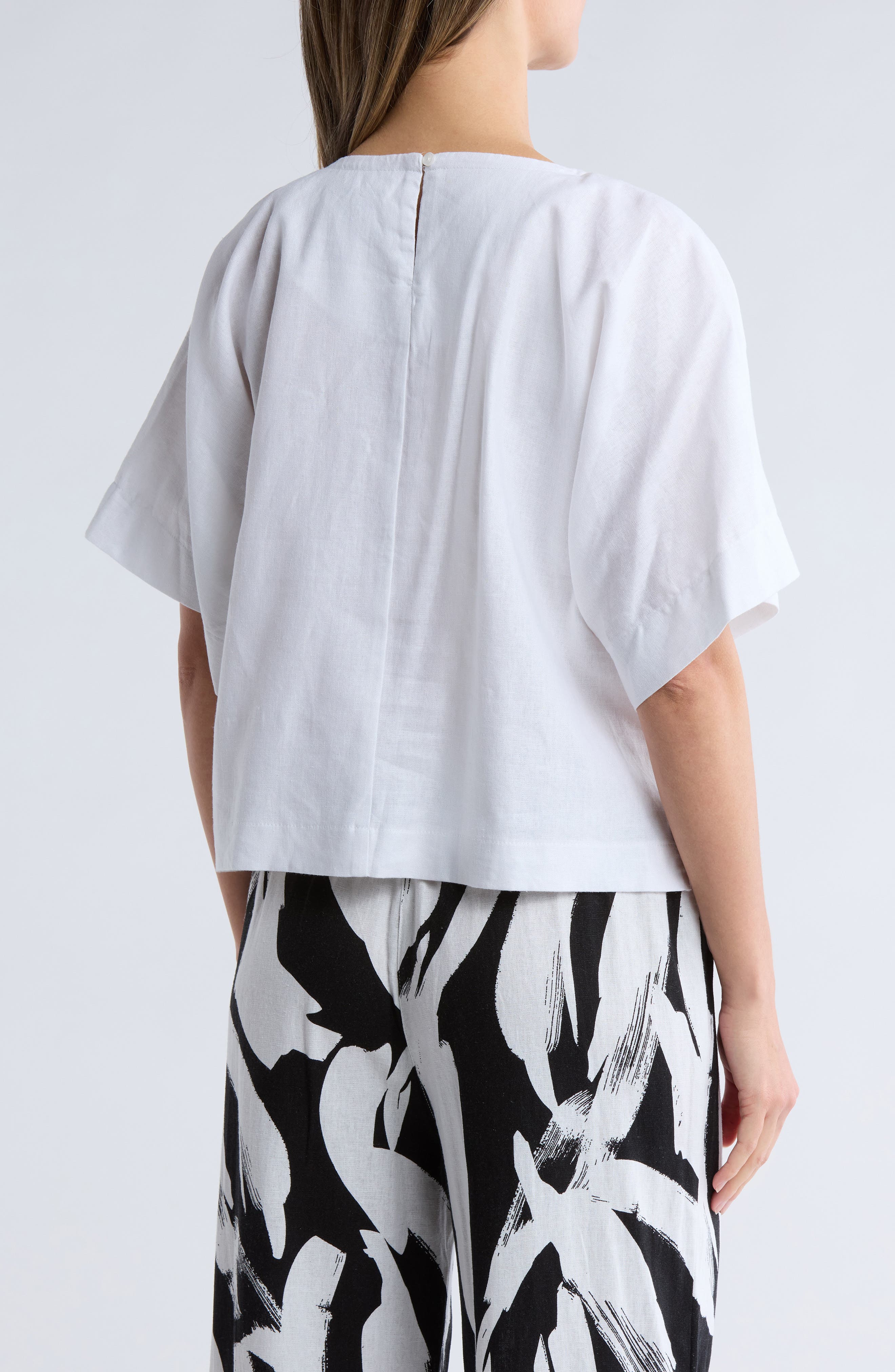 DKNY Boxy Short Sleeve Linen Blend Top