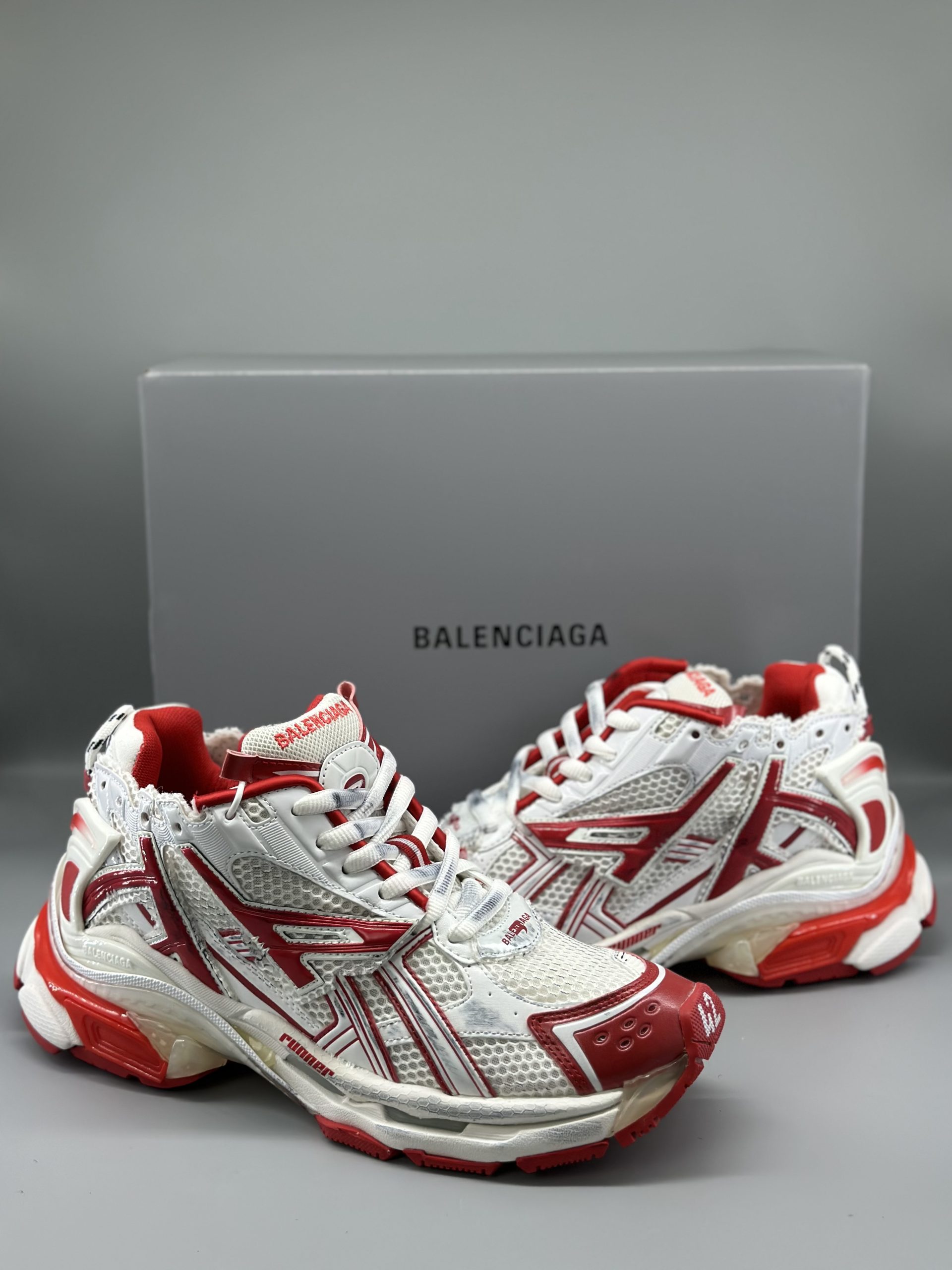 Balenciaga Runner White Red 677402 W3RB2 9060