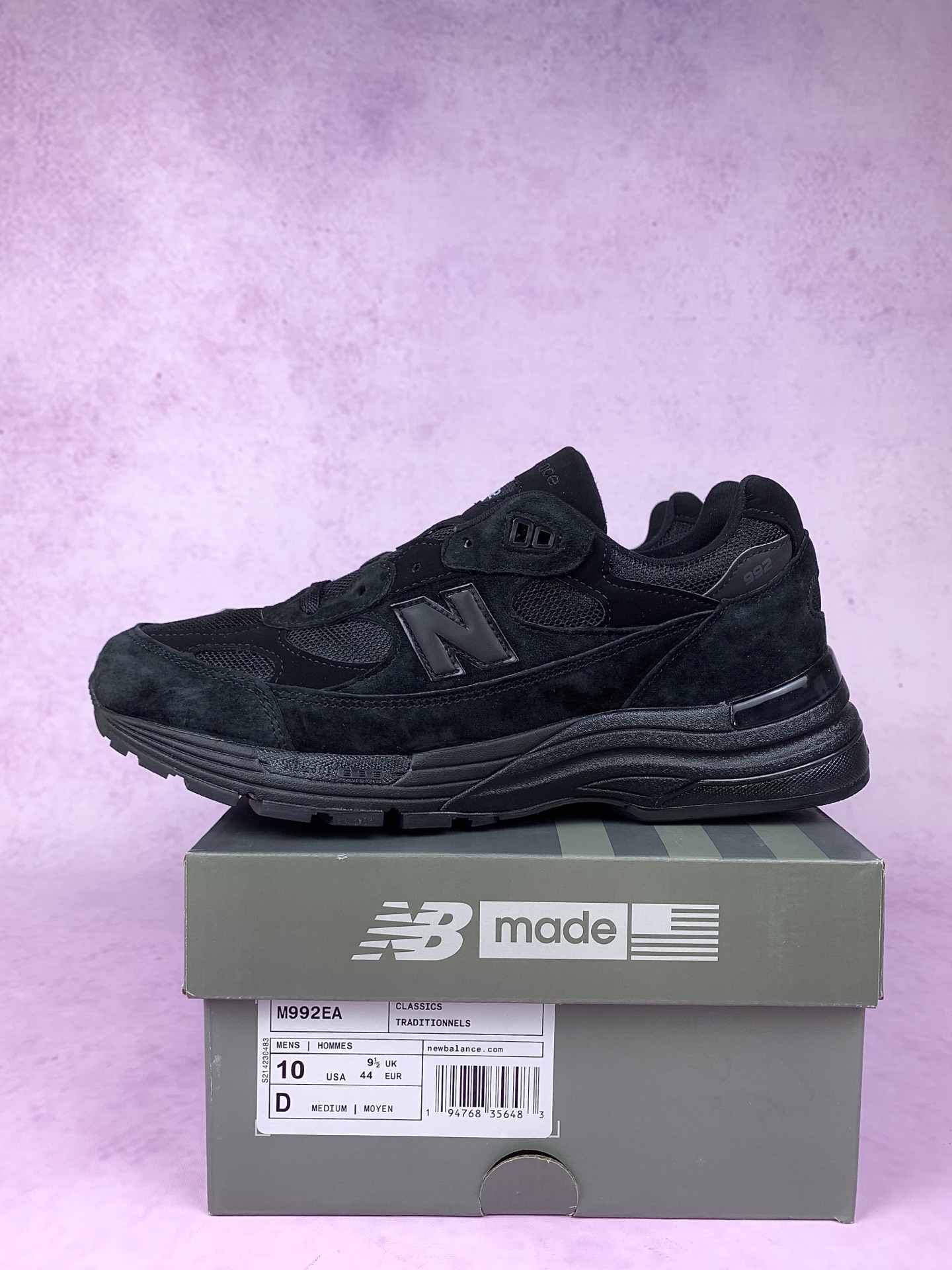 New Balance 992 Shoes