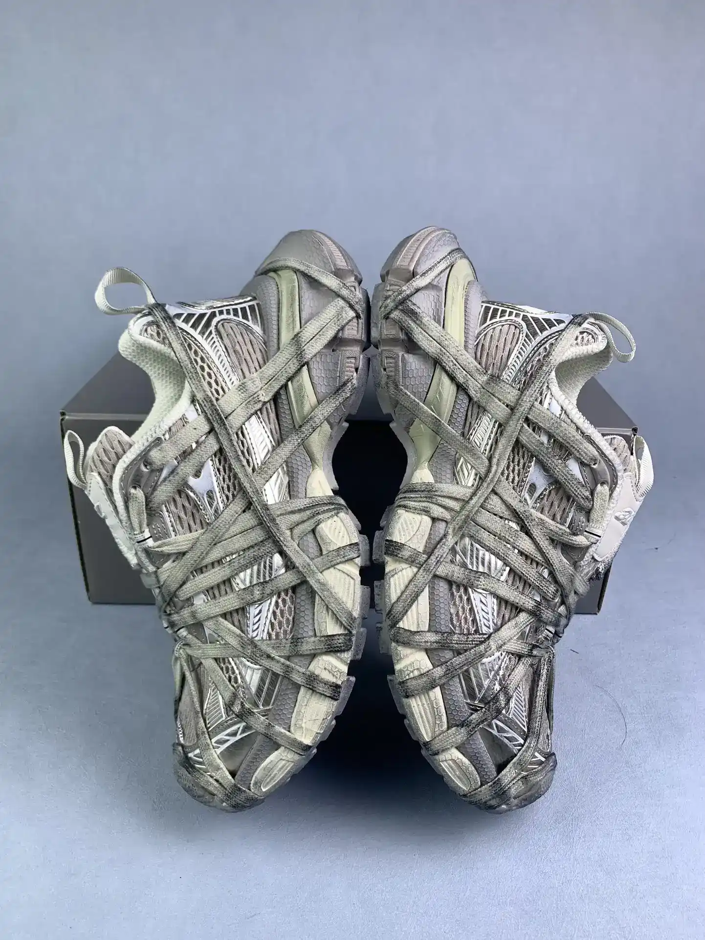 3XL Sneakers in White product photo from LabelPicks