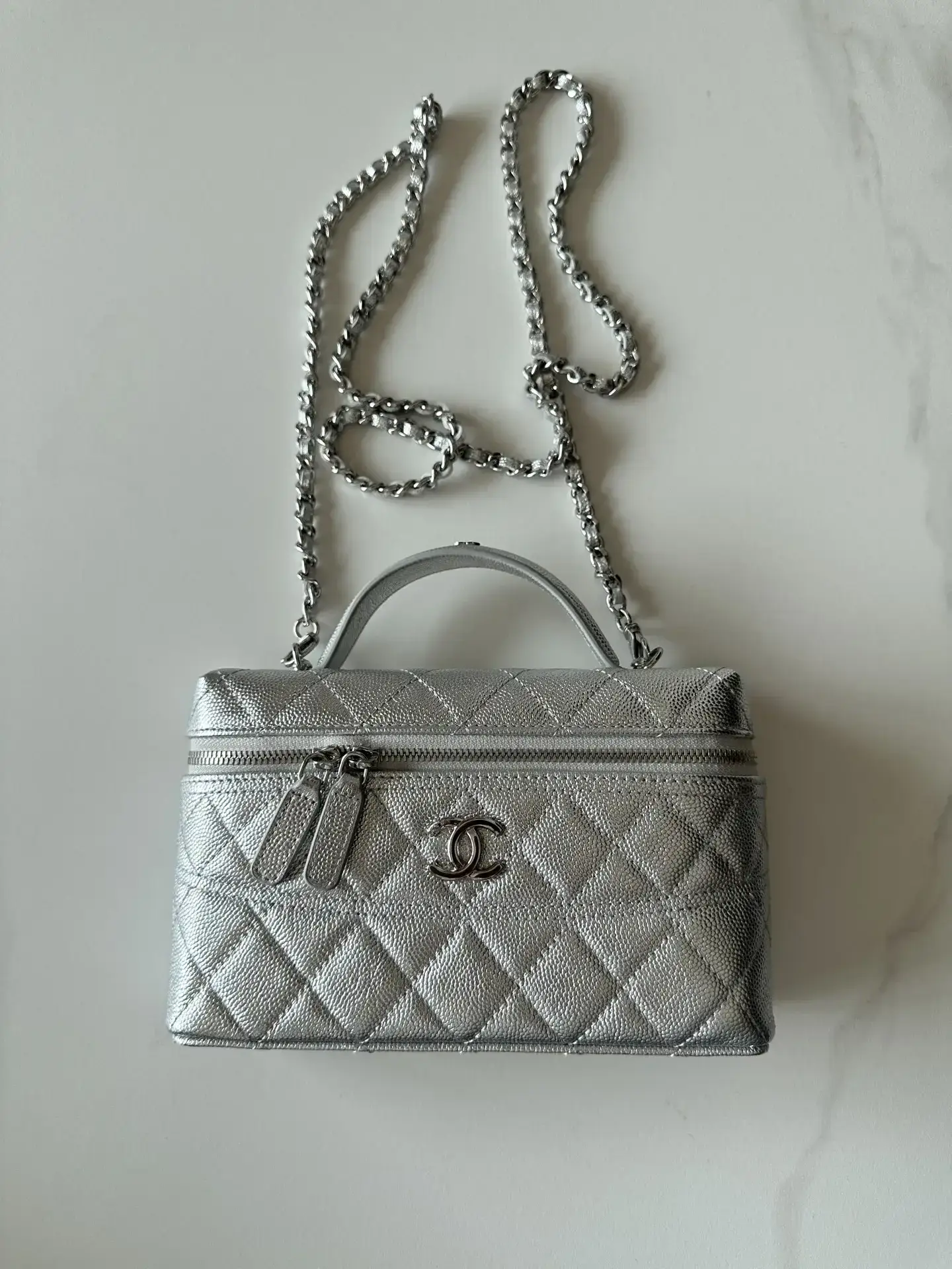 Chanel Versatile Shoulder Bag product photo from LabelPicks