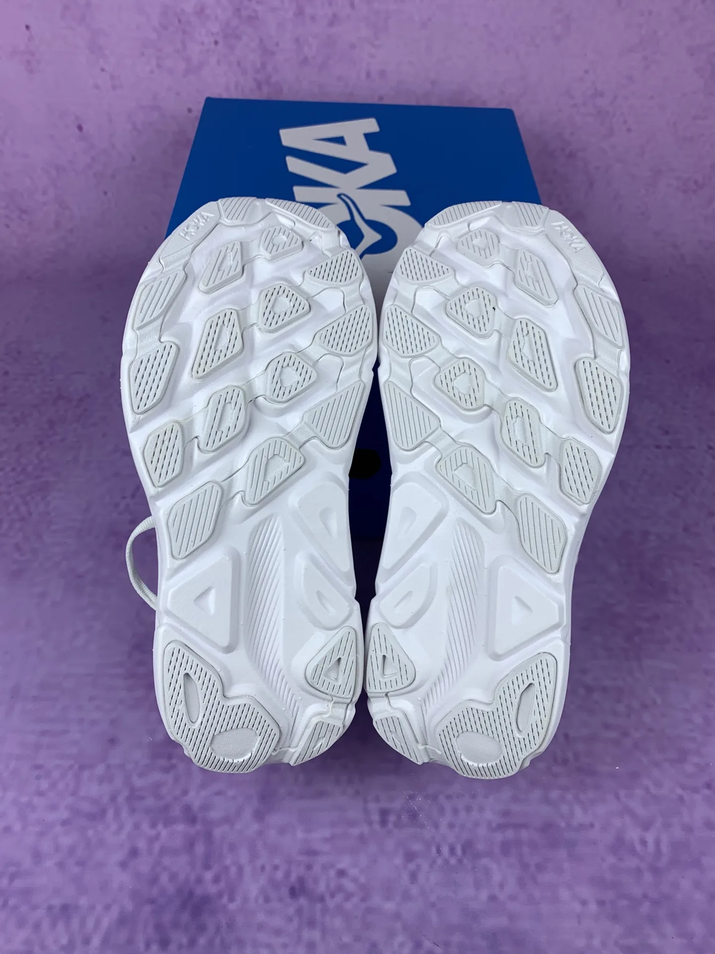 HOKA Clifton 9 Road Running Shoes product photo from LabelPicks