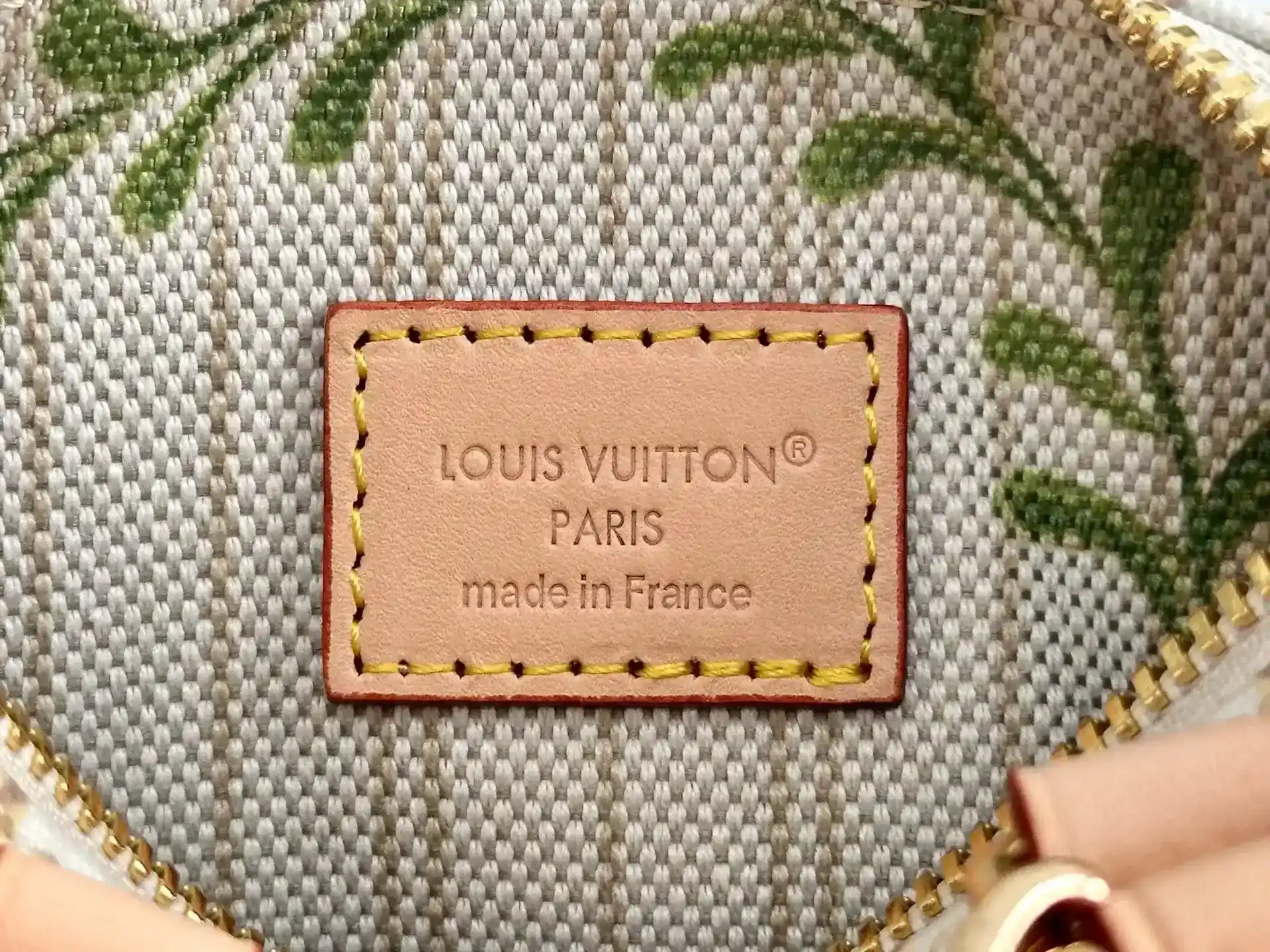 Louis Vuitton White Speedy Monogram Canvas Top Handle Bag product photo from LabelPicks