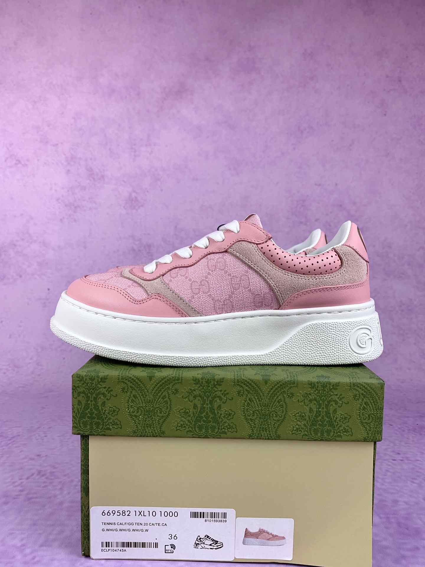 Gucci GG Embossed sneaker