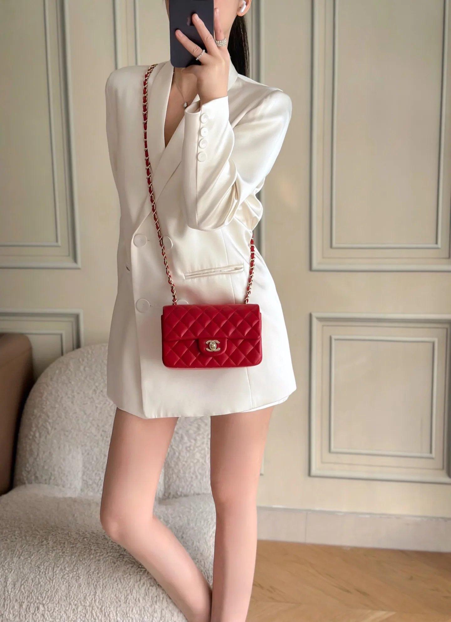 Chanel White Classic Flap Lambskin Shoulder Bag product photo from LabelPicks