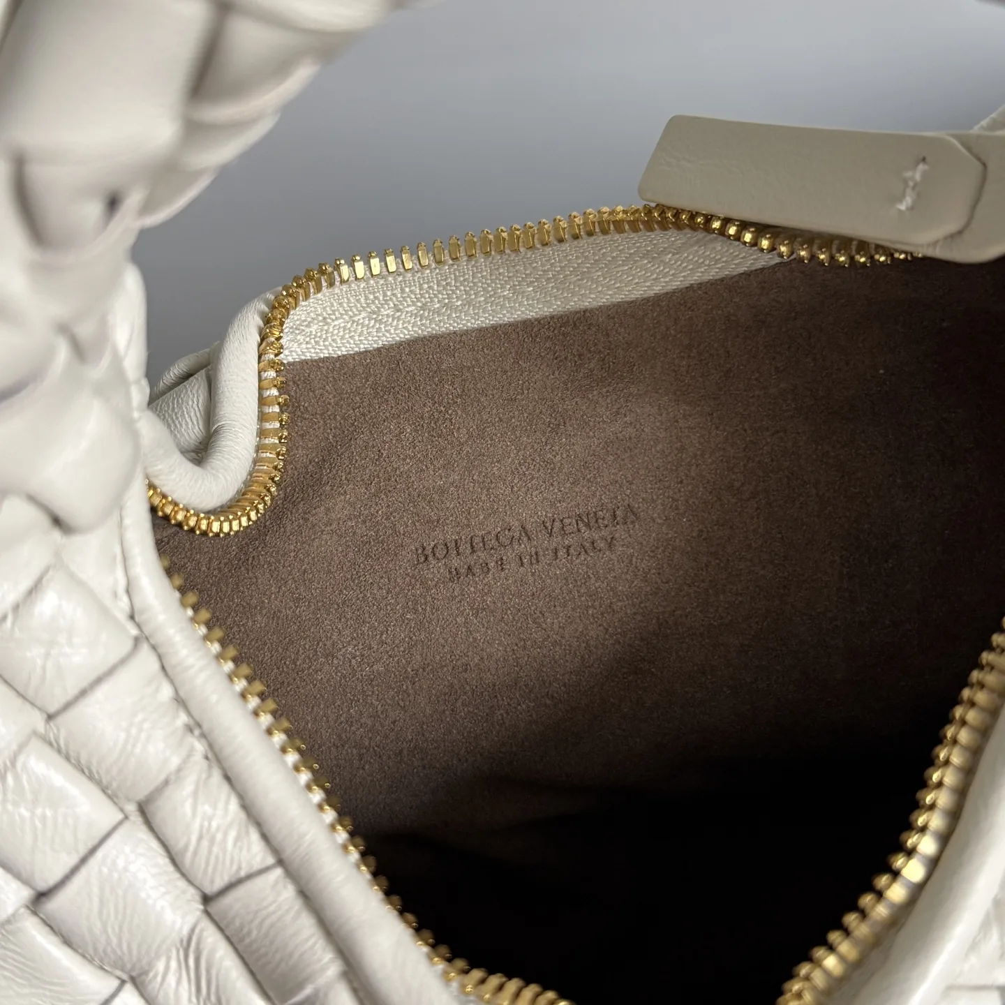 Bottega Veneta Pink Intrecciato Woven Leather Hobo Bag product photo from LabelPicks