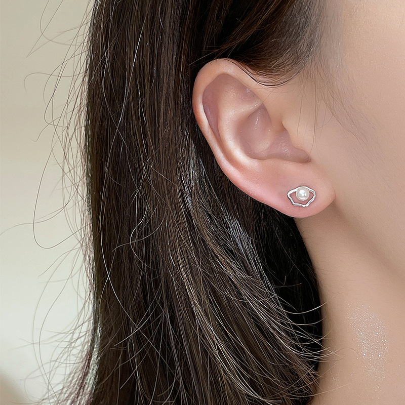 s999 pure silver cloud earrings for women, French retro niche geometric earrings, simple and compact, elegant ear accessories